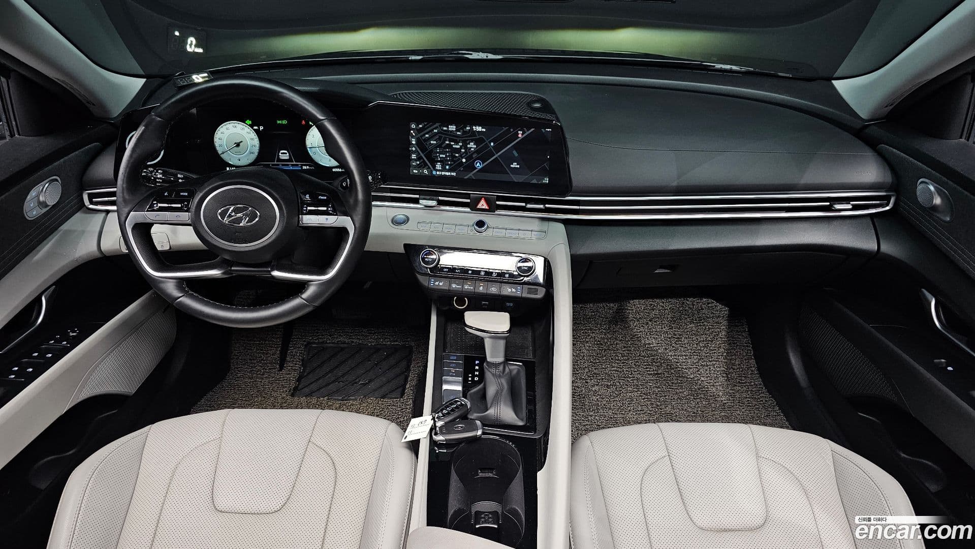 Main__Slider__Photo:AVANTE Hyundai 2021.11-6