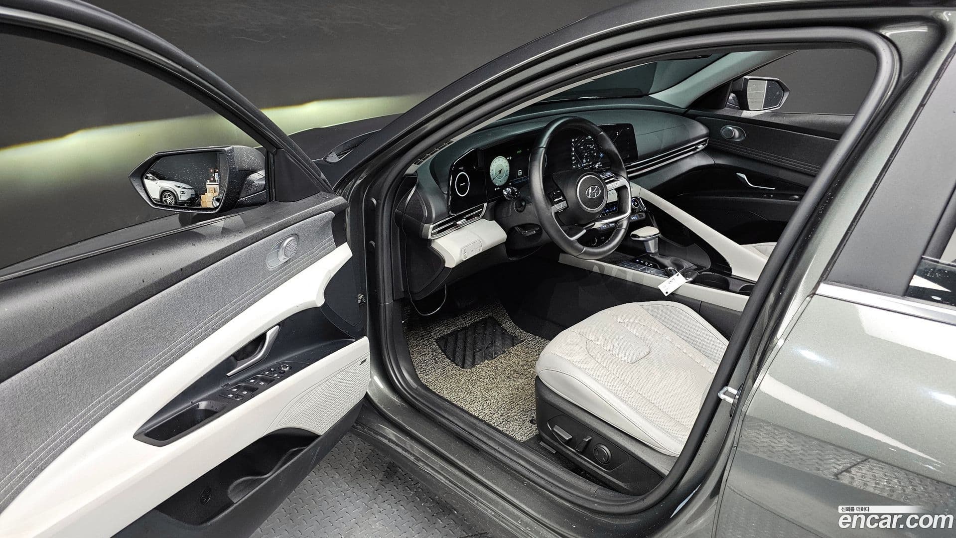 Main__Slider__Photo:AVANTE Hyundai 2021.11-9