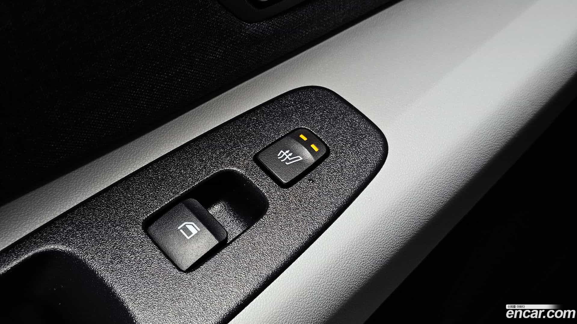AVANTE Hyundai 2021.11-OPTION-023