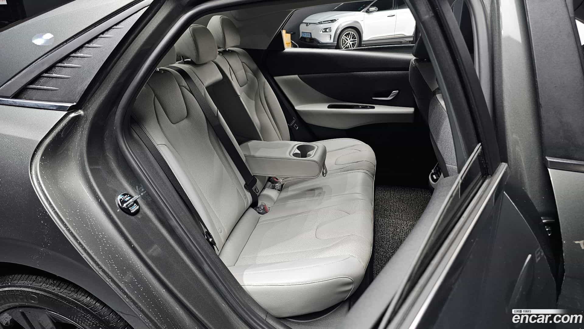 AVANTE Hyundai 2021.11-INNER-036