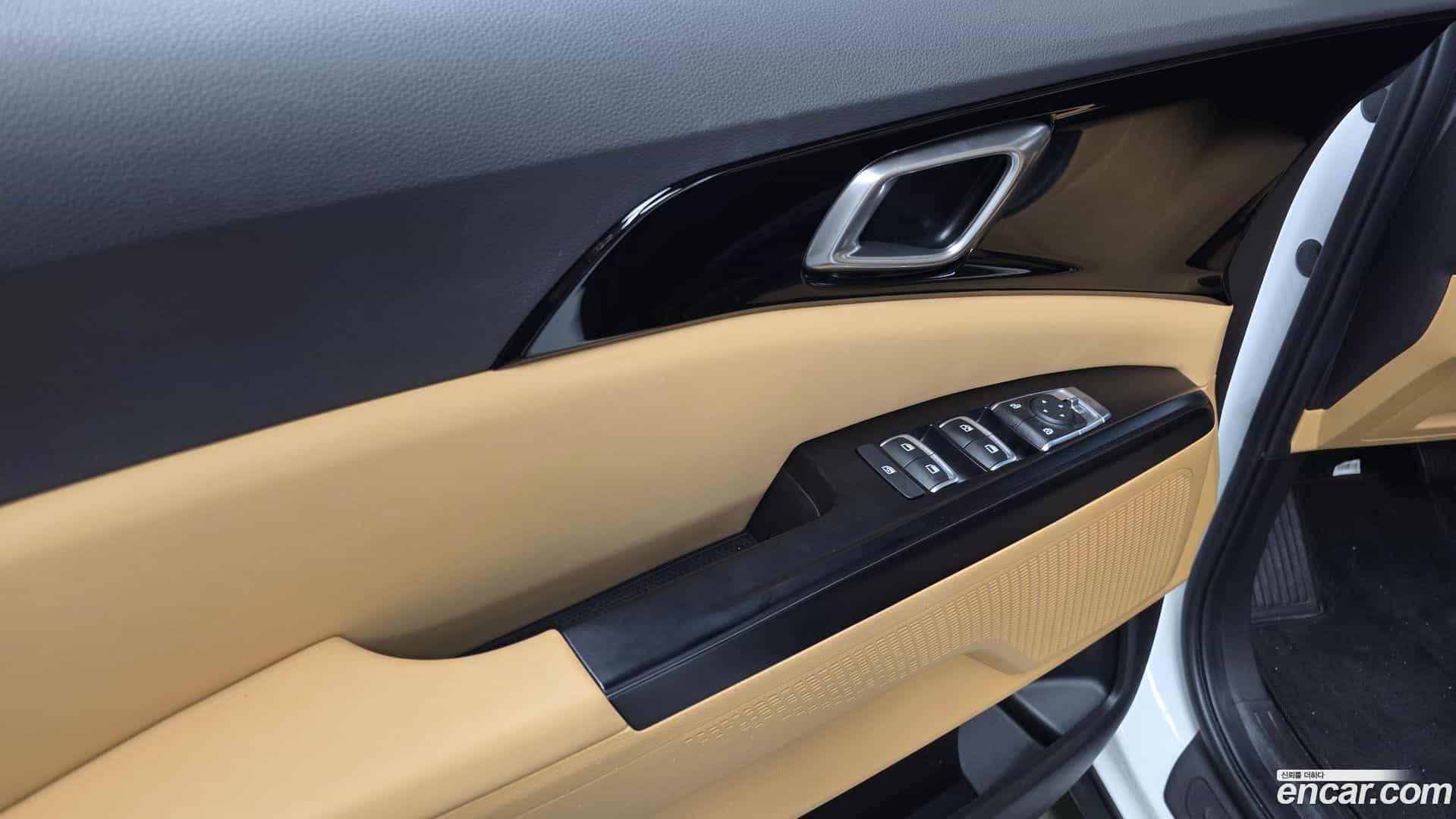 Canival Kia 2023.6-INNER-035