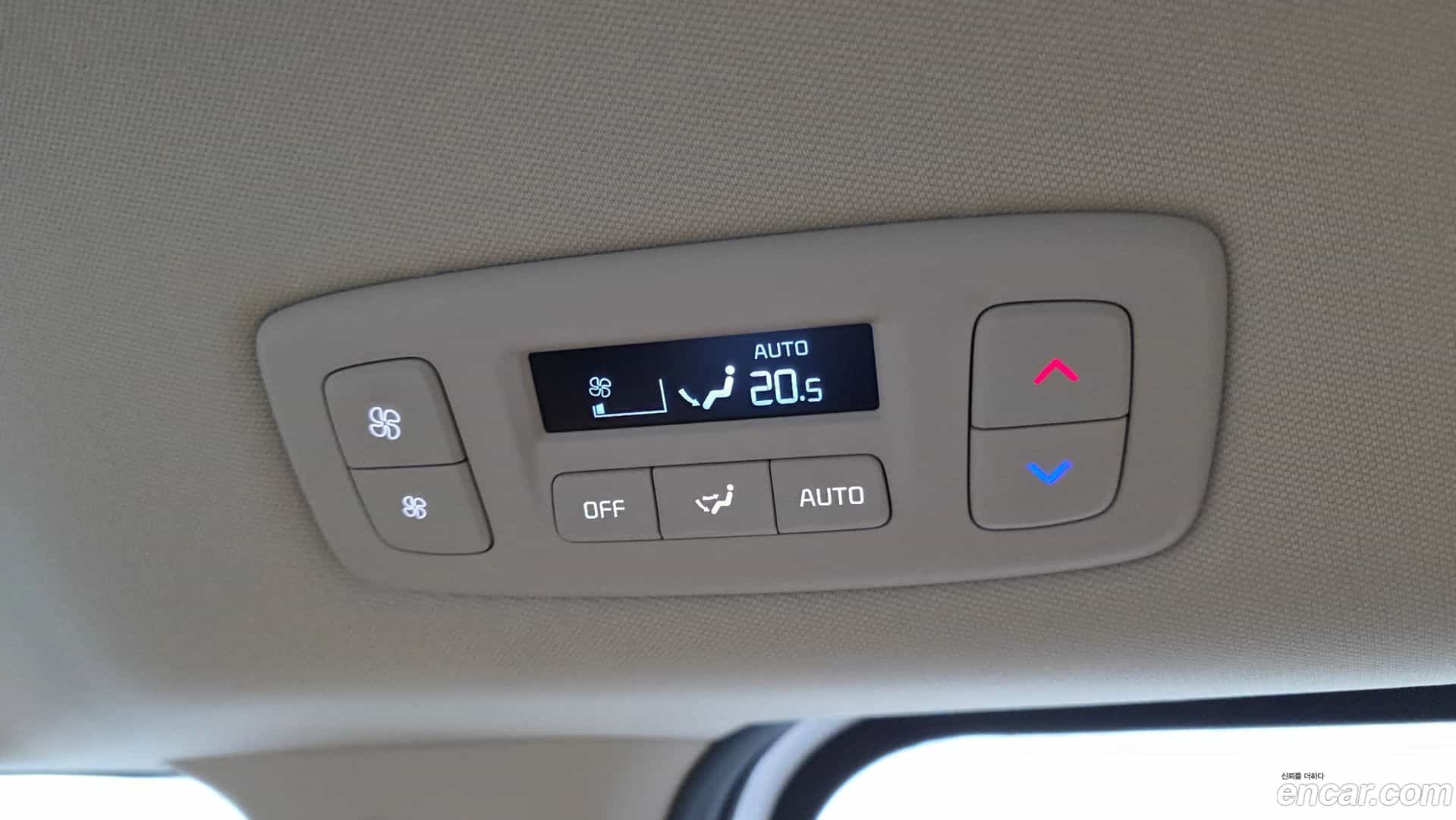 Canival Kia 2023.6-OPTION-040