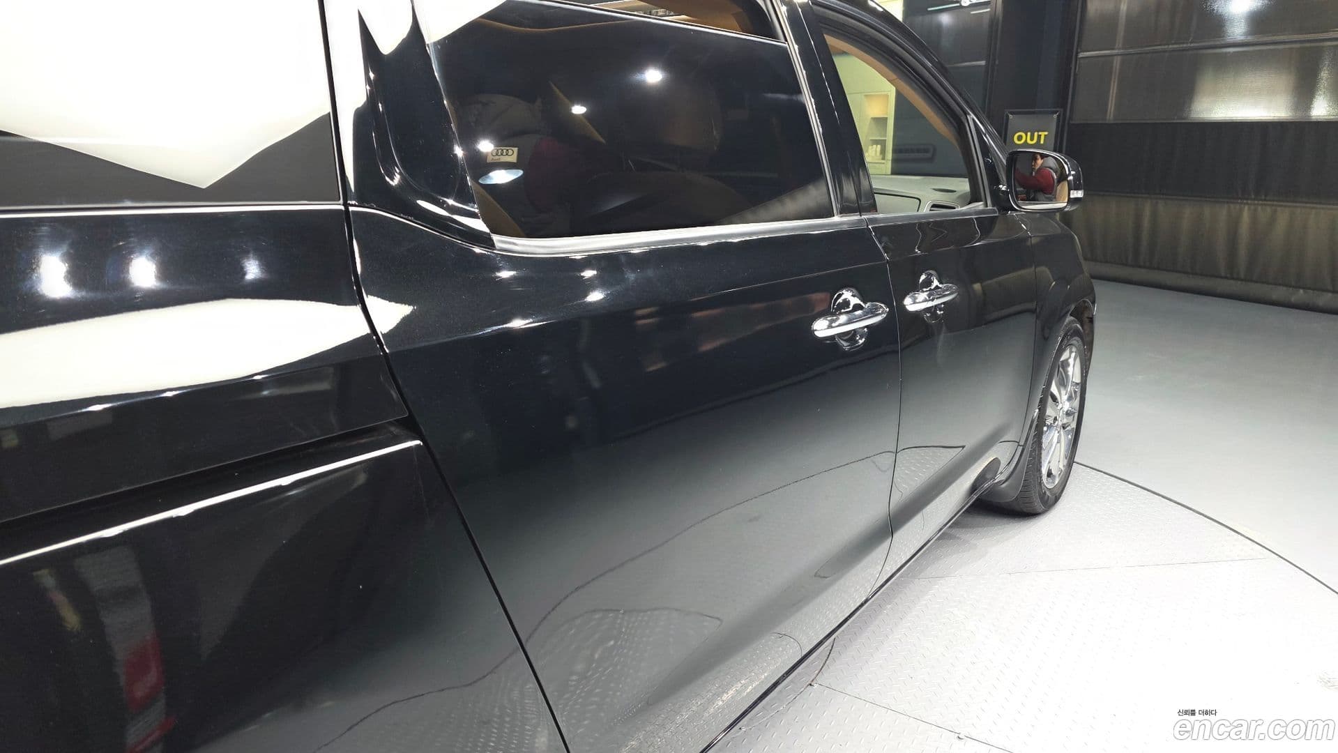 Main__Slider__Photo:Canival Kia 2018.0-24