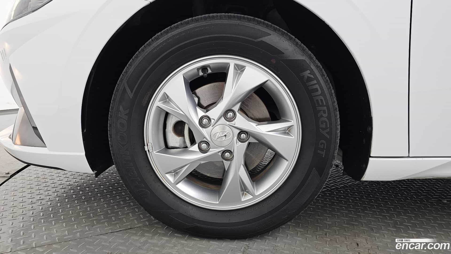 AVANTE Hyundai 2022.2-OUTER-005