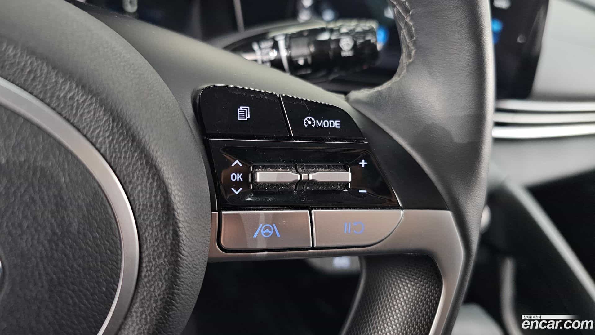 AVANTE Hyundai 2022.2-OPTION-041