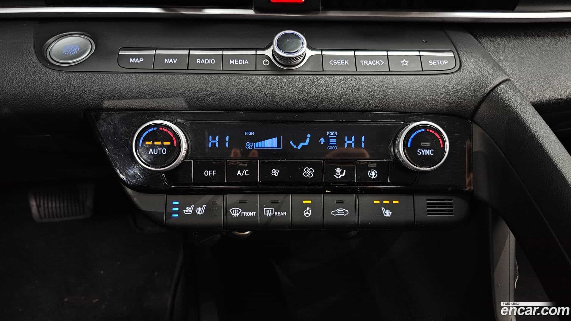 AVANTE Hyundai 2022.2-OPTION-043