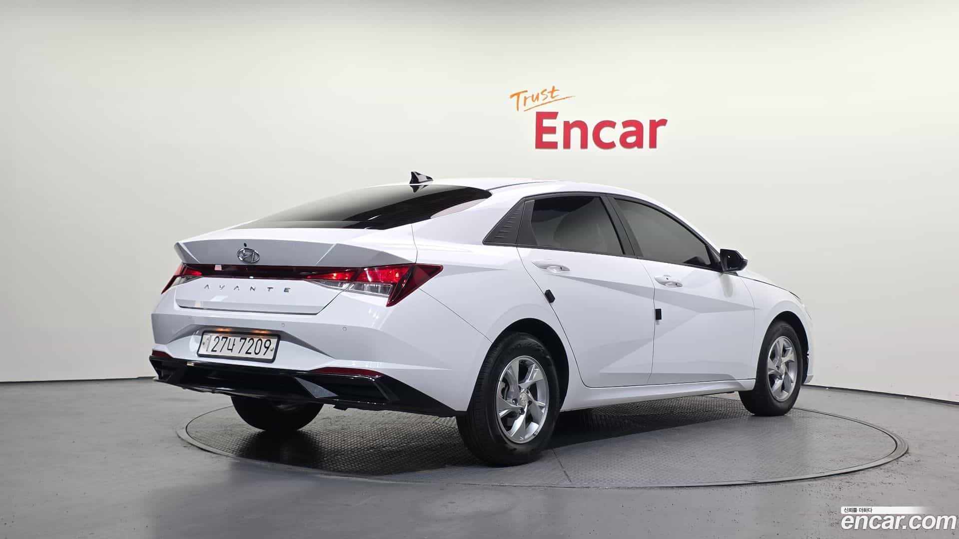 AVANTE Hyundai 2020.6-OUTER-002