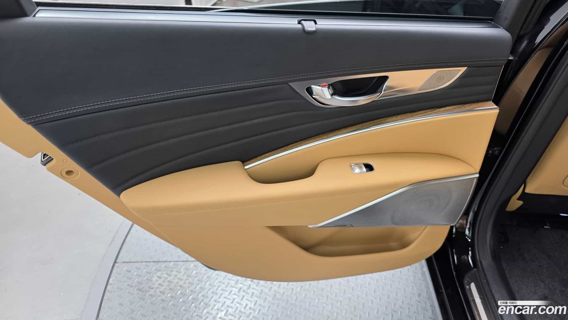 K9 Kia 2022.2-INNER-035