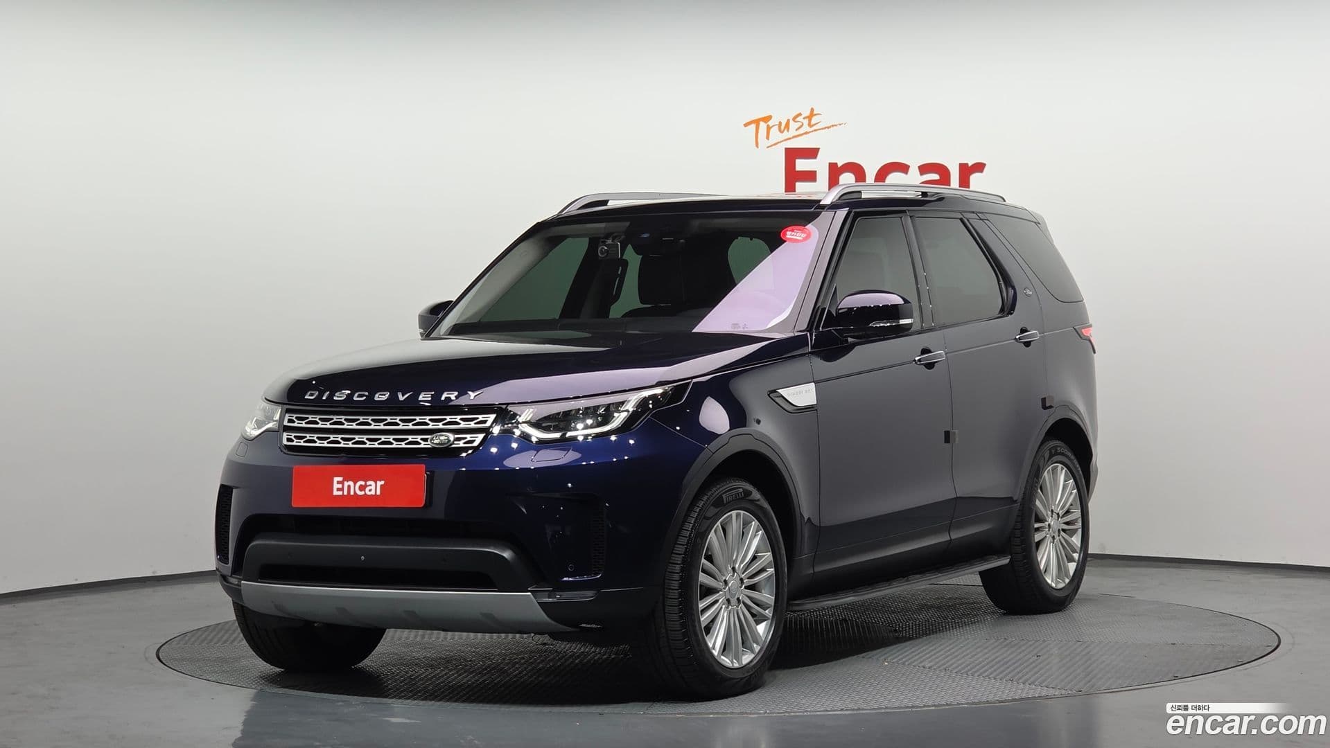 Main__Slider__Photo:Discovery Land Rover 2017.11-0