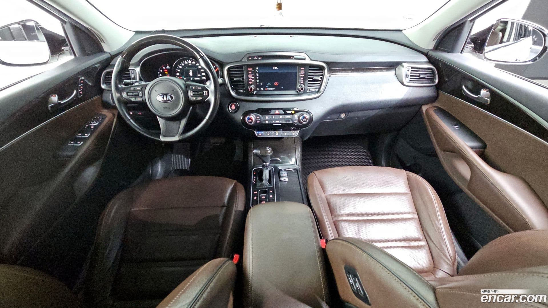 Main__Slider__Photo:Sorento Kia 2016.6-6