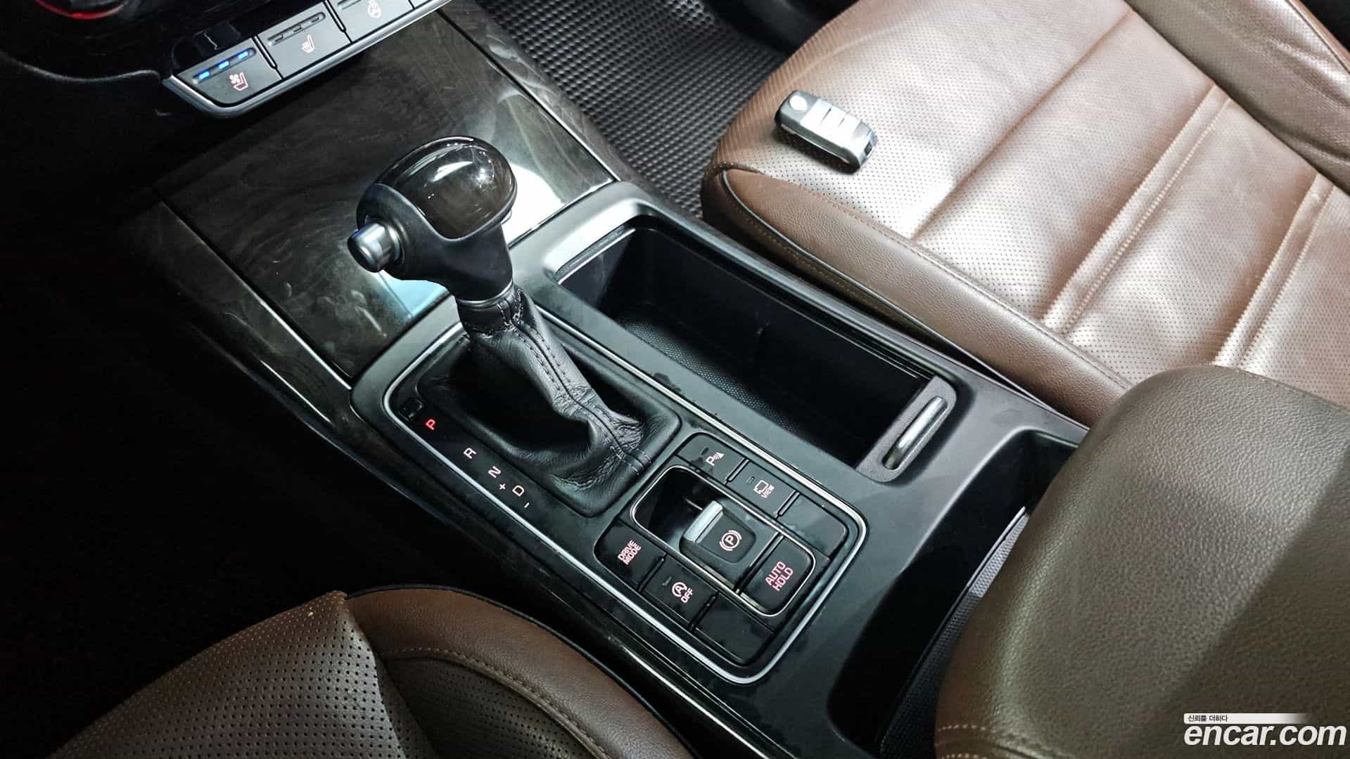 Sorento Kia 2016.6-INNER-009