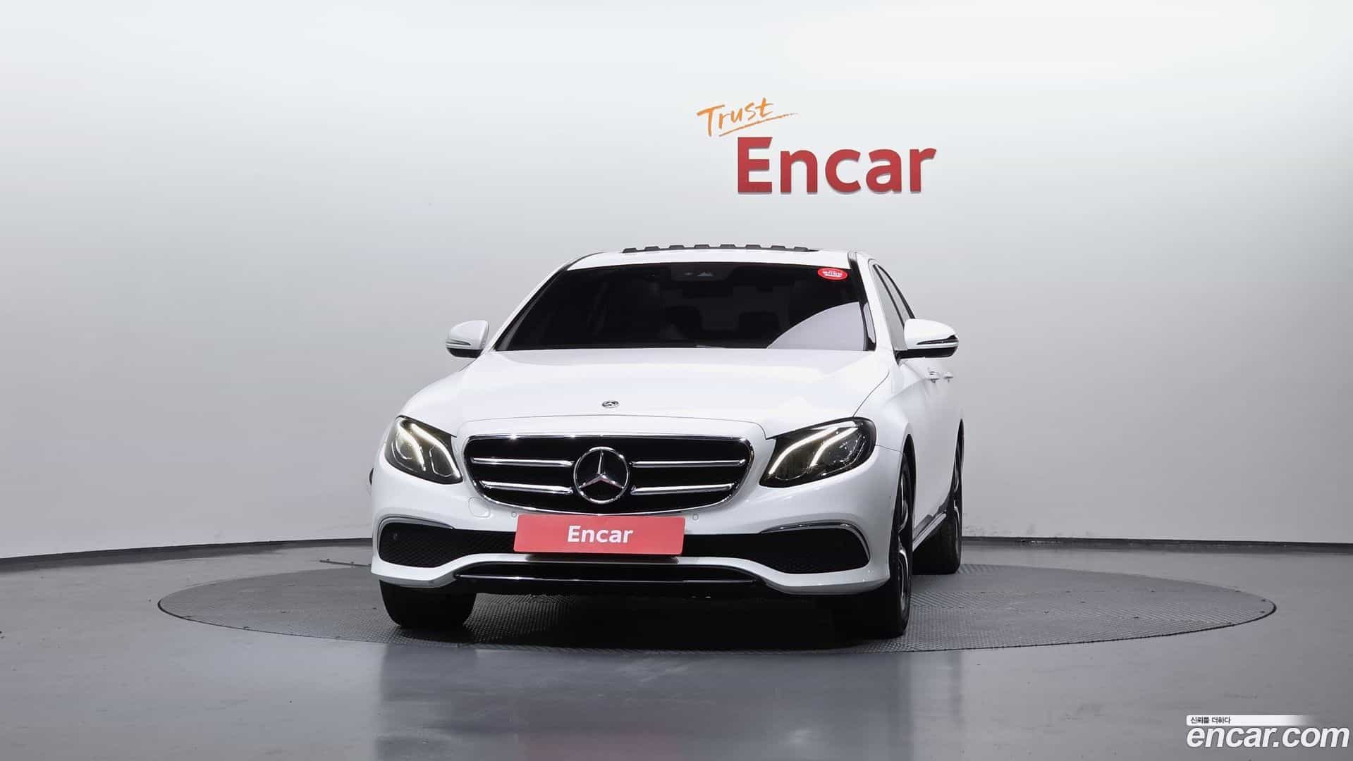 E-Class Mercedes-Benz 2020.1-OUTER-003