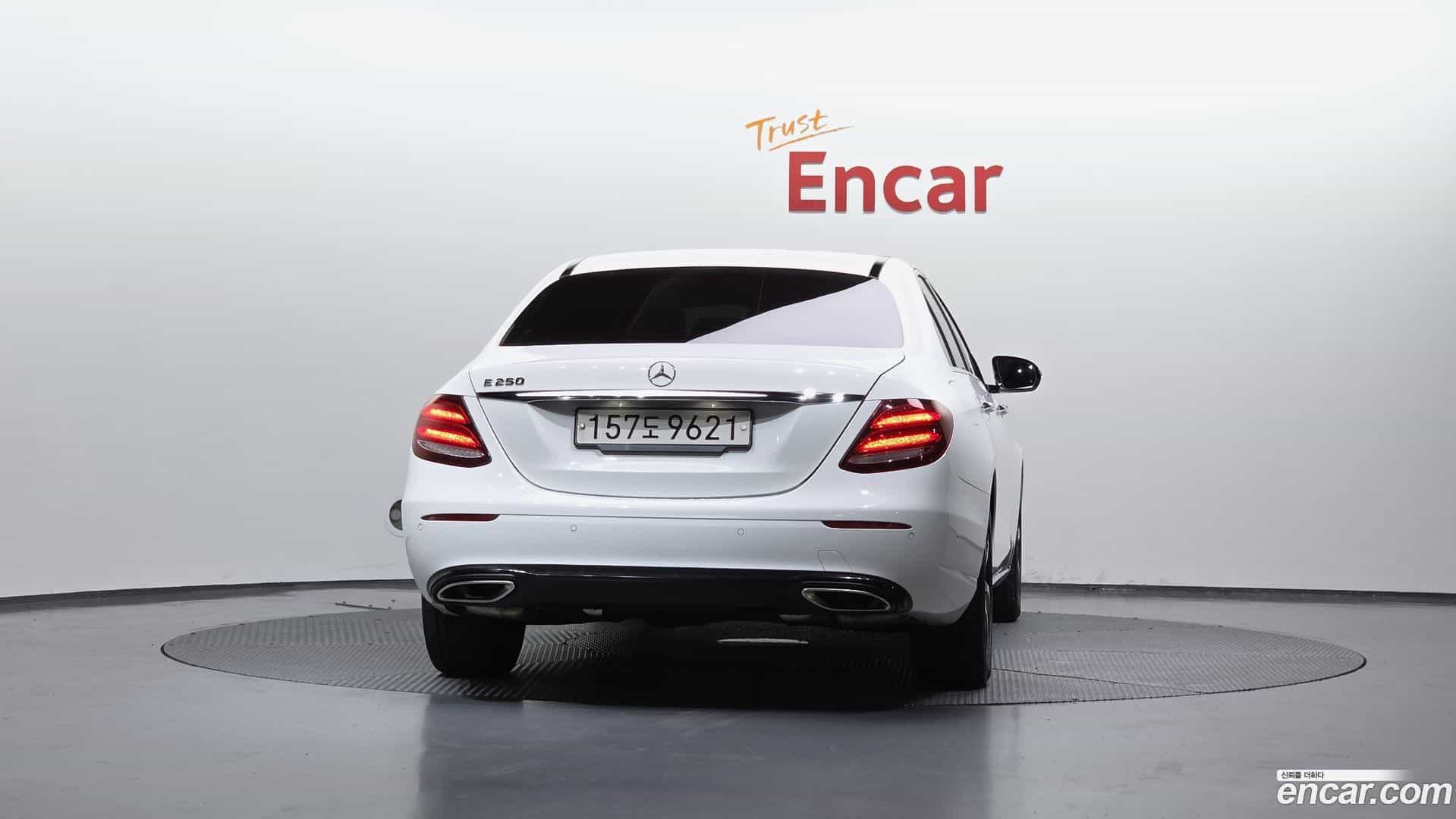 E-Class Mercedes-Benz 2020.1-OUTER-004