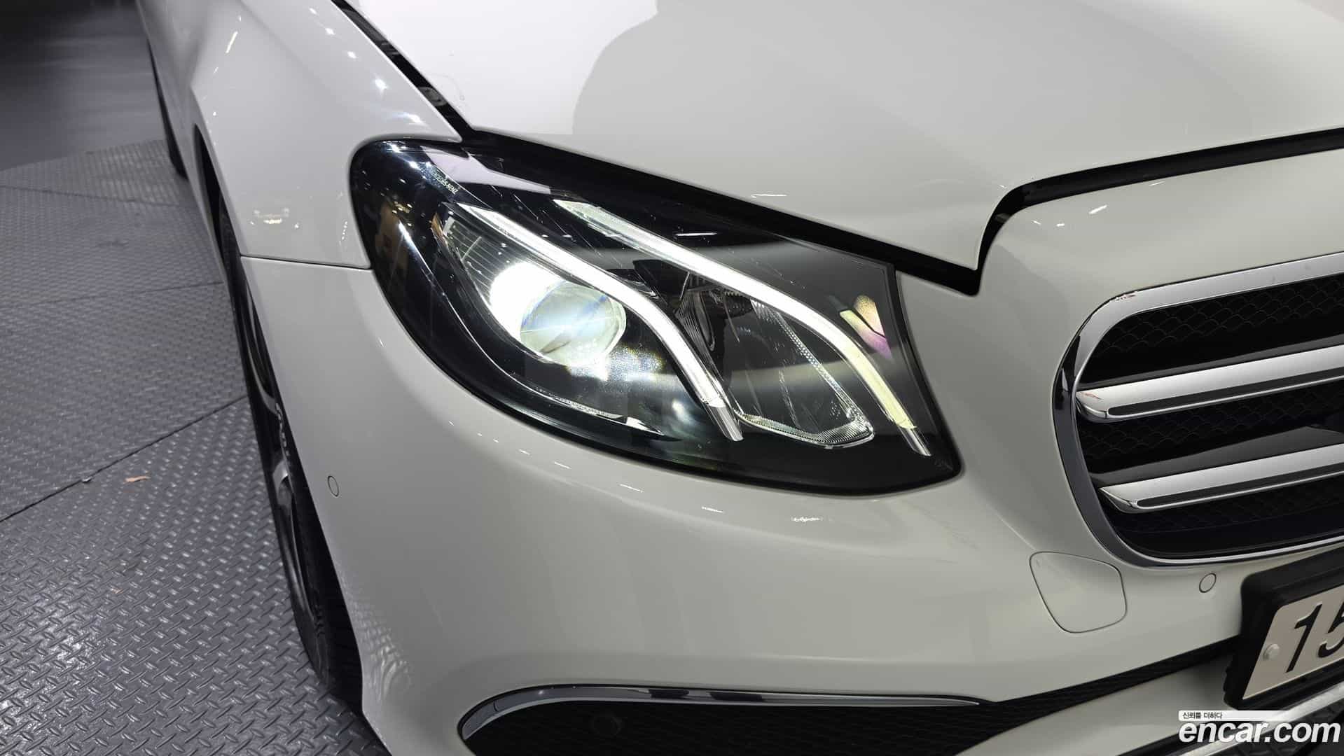 E-Class Mercedes-Benz 2020.1-OUTER-032