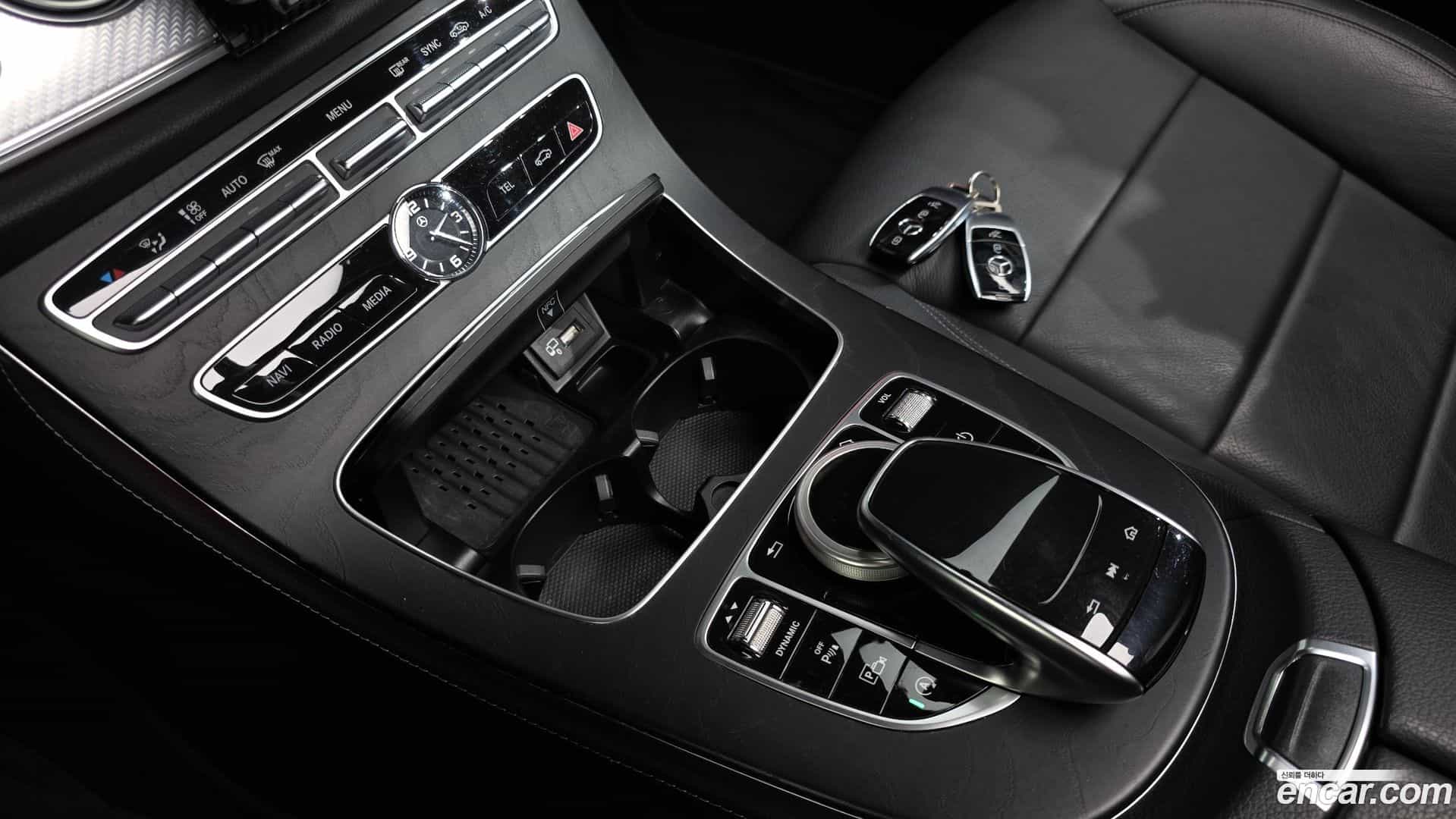E-Class Mercedes-Benz 2020.1-OPTION-041