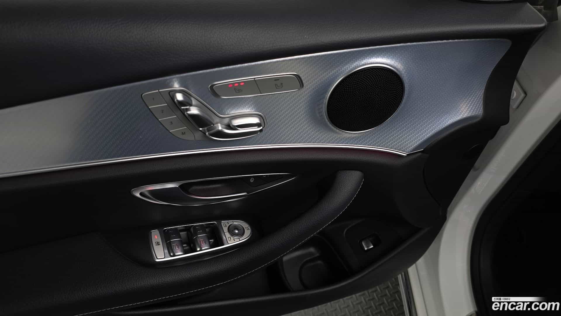 E-Class Mercedes-Benz 2020.1-OPTION-044