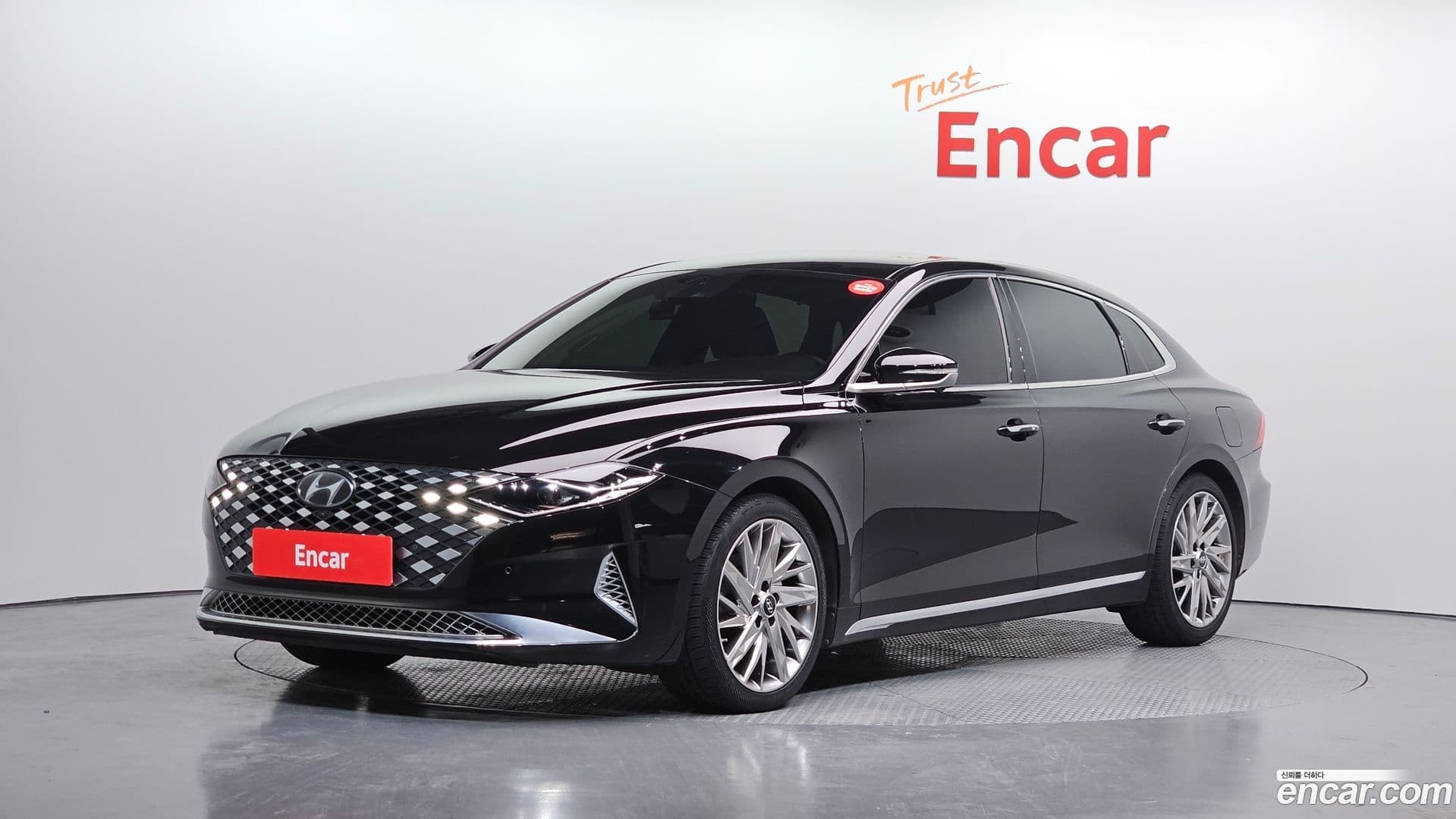 Main__Slider__Photo:Grandeur Hyundai 2021.5-0