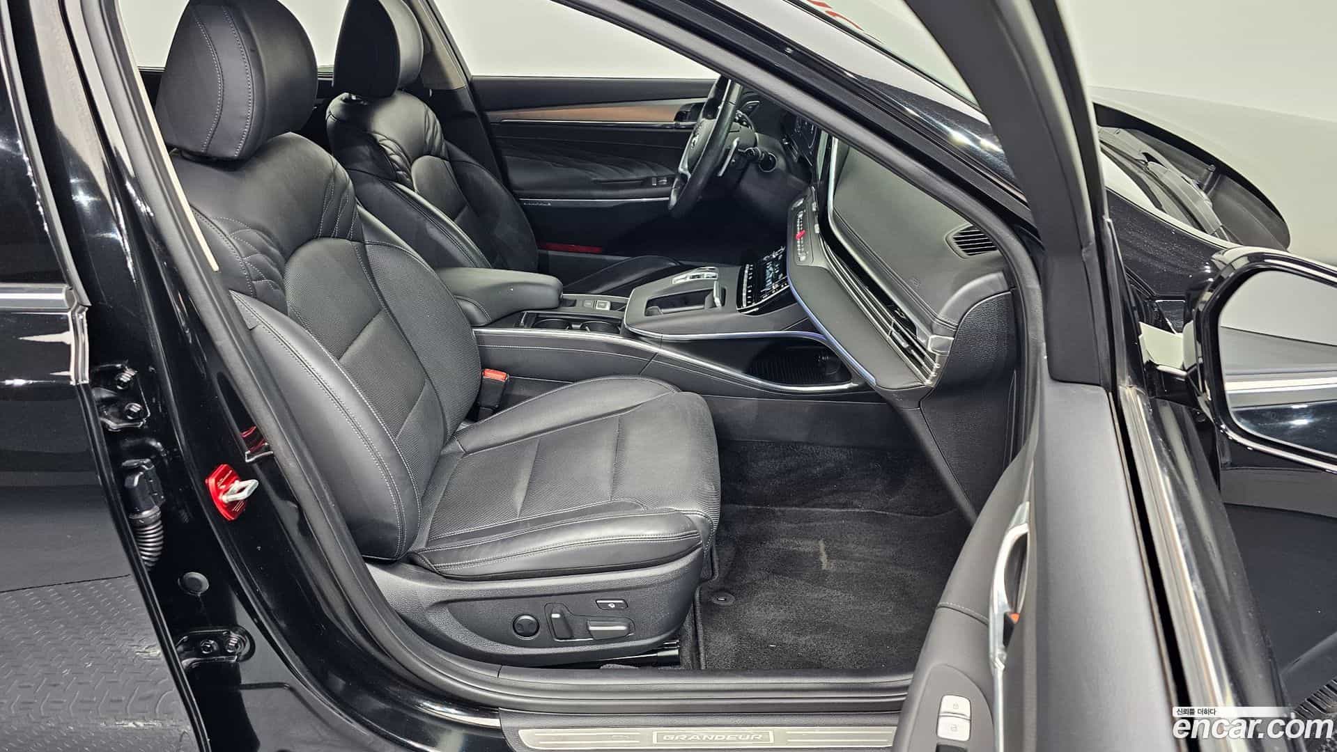 Grandeur Hyundai 2021.5-INNER-010