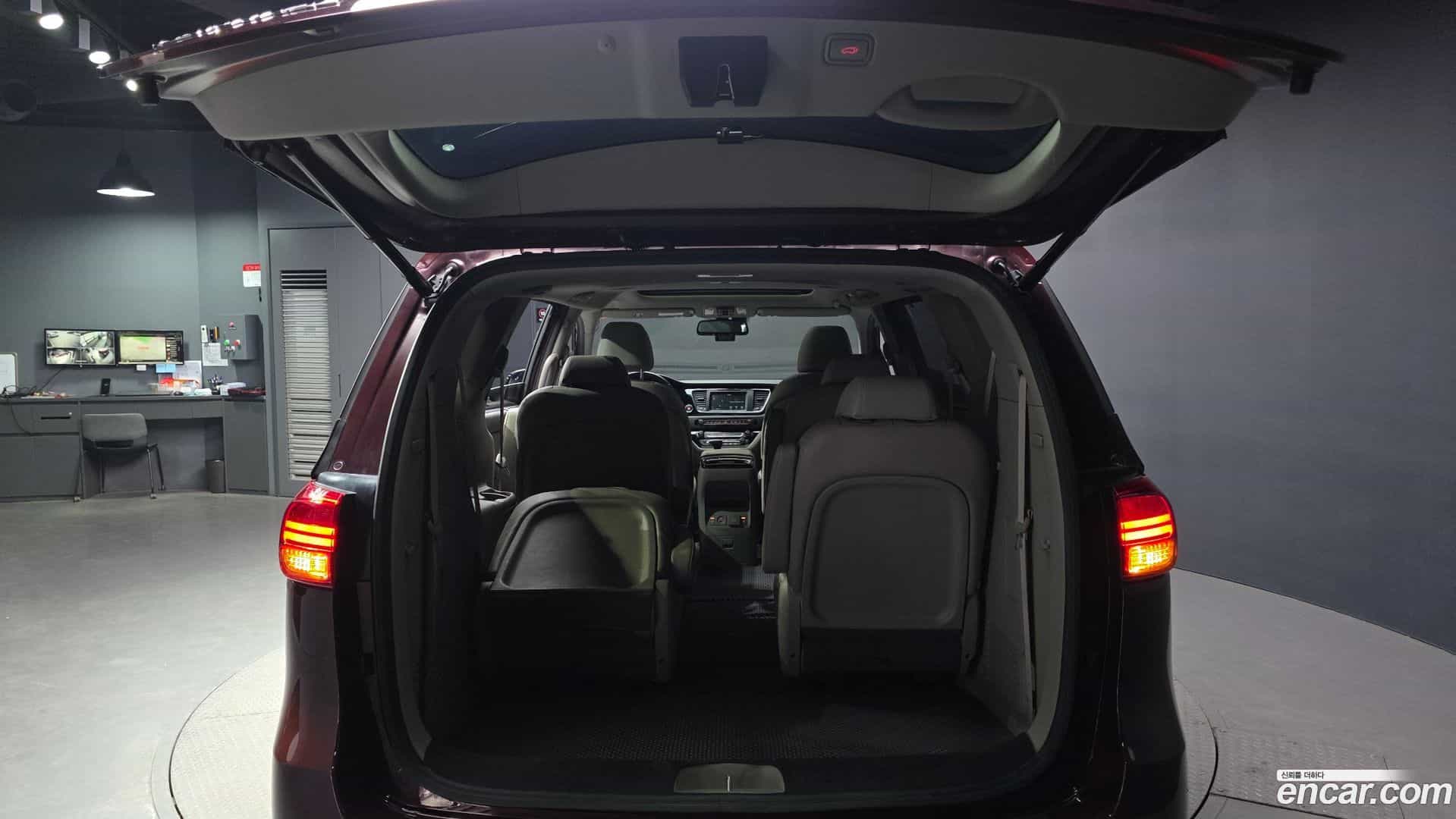 Canival Kia 2016.7-OPTION-024