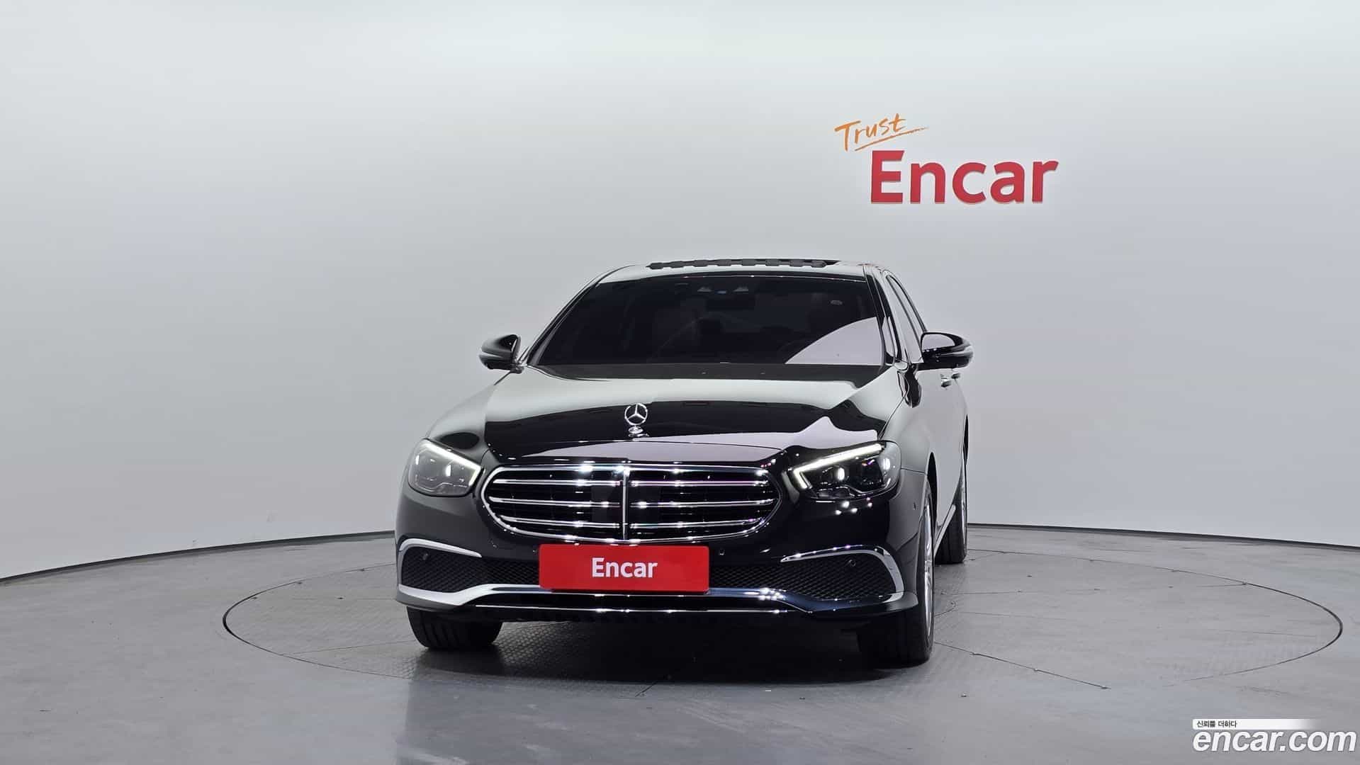 E-Class Mercedes-Benz 2023.1-OUTER-003