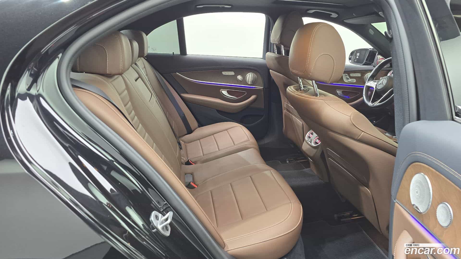 E-Class Mercedes-Benz 2023.1-OPTION-015