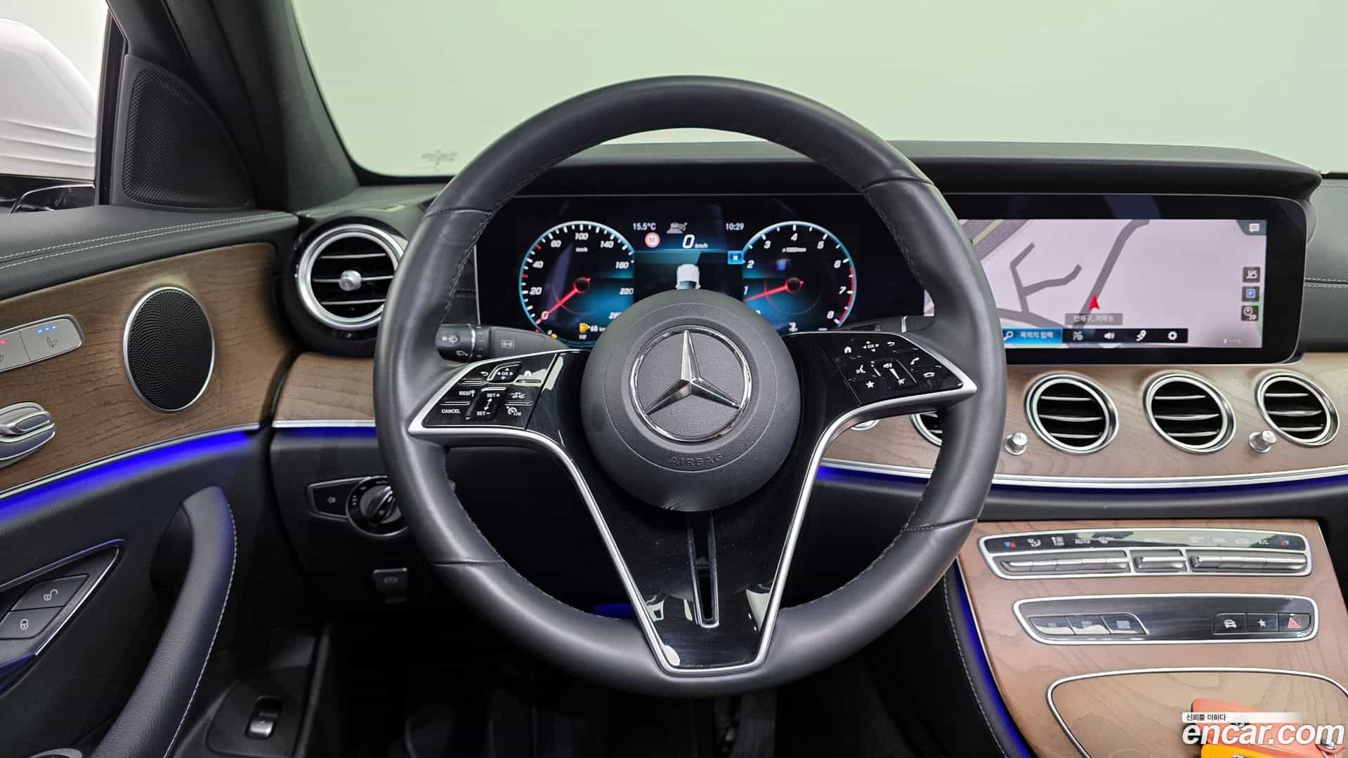 E-Class Mercedes-Benz 2023.8-OPTION-017