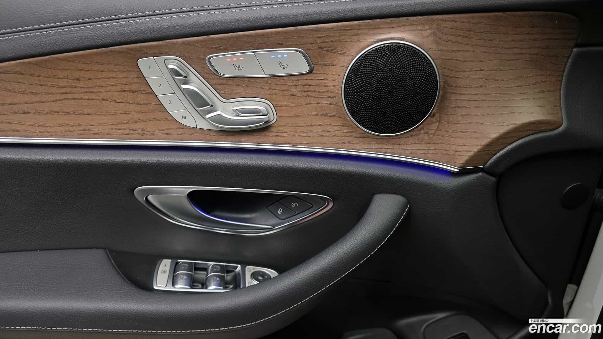 E-Class Mercedes-Benz 2023.8-OPTION-022