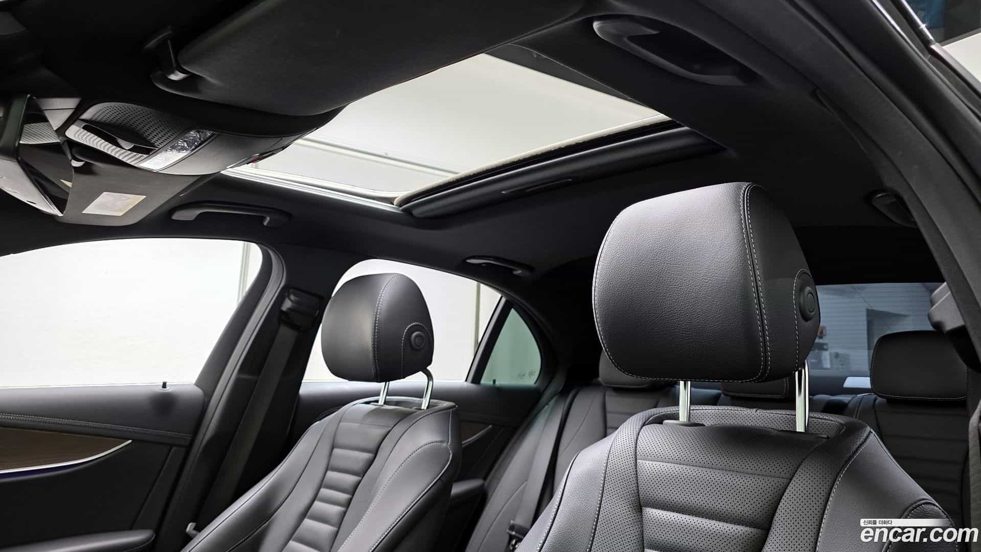 E-Class Mercedes-Benz 2023.8-OPTION-023