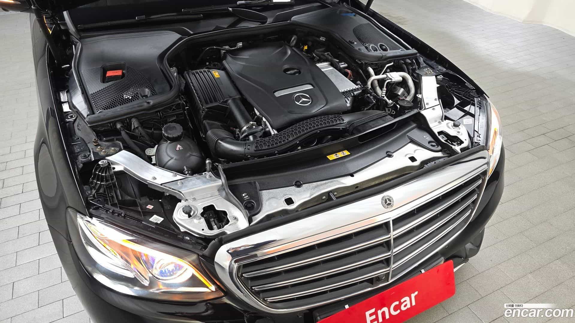 E-Class Mercedes-Benz 2019.6-OUTER-006