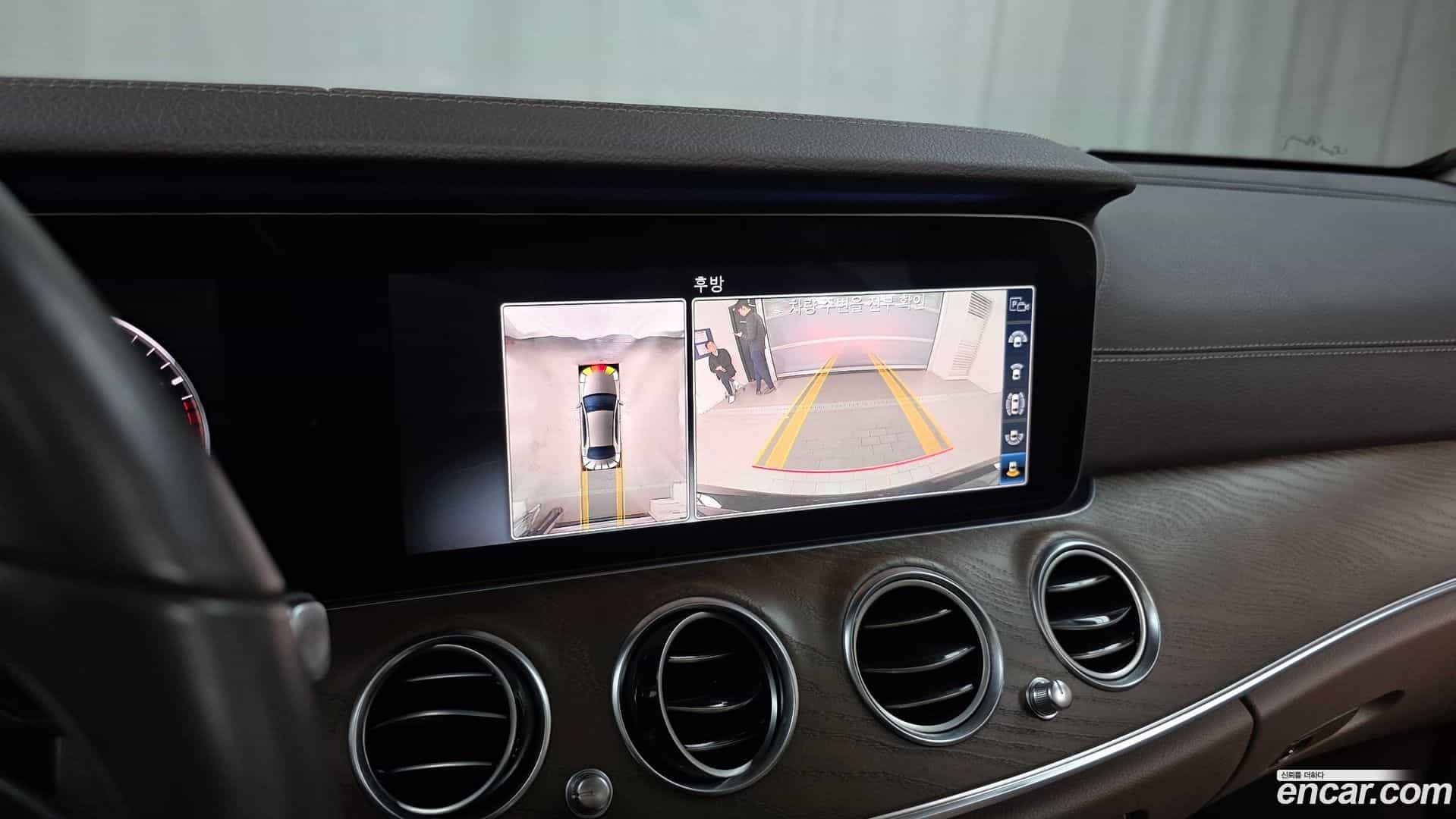 E-Class Mercedes-Benz 2019.6-OPTION-020