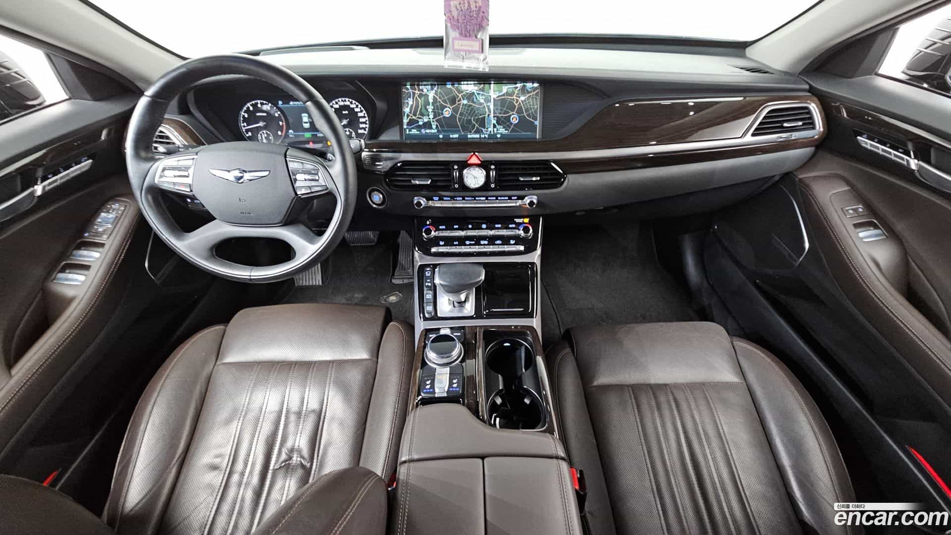 EQ900 Genesis 2016.5-INNER-007