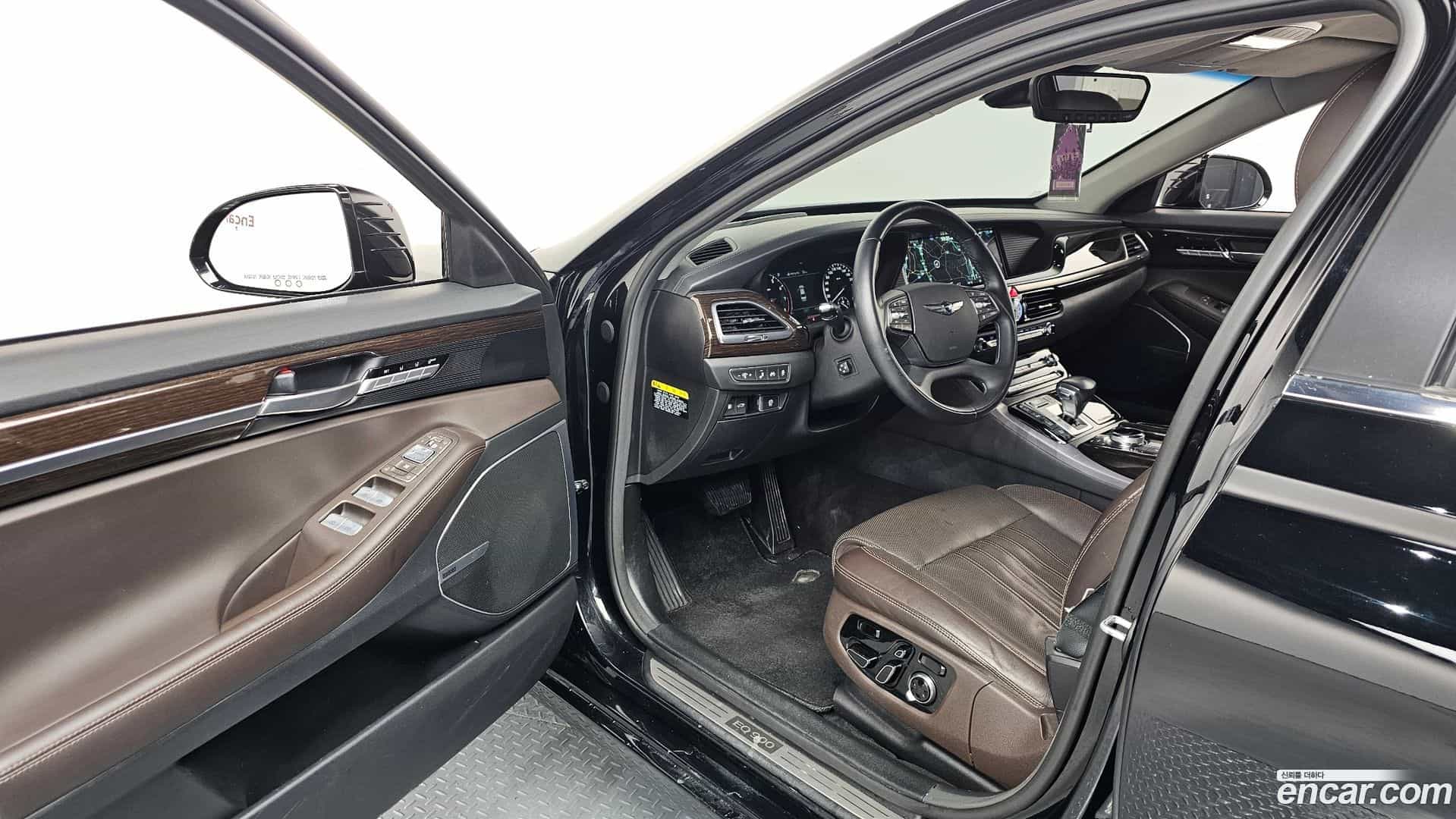 EQ900 Genesis 2016.5-INNER-010