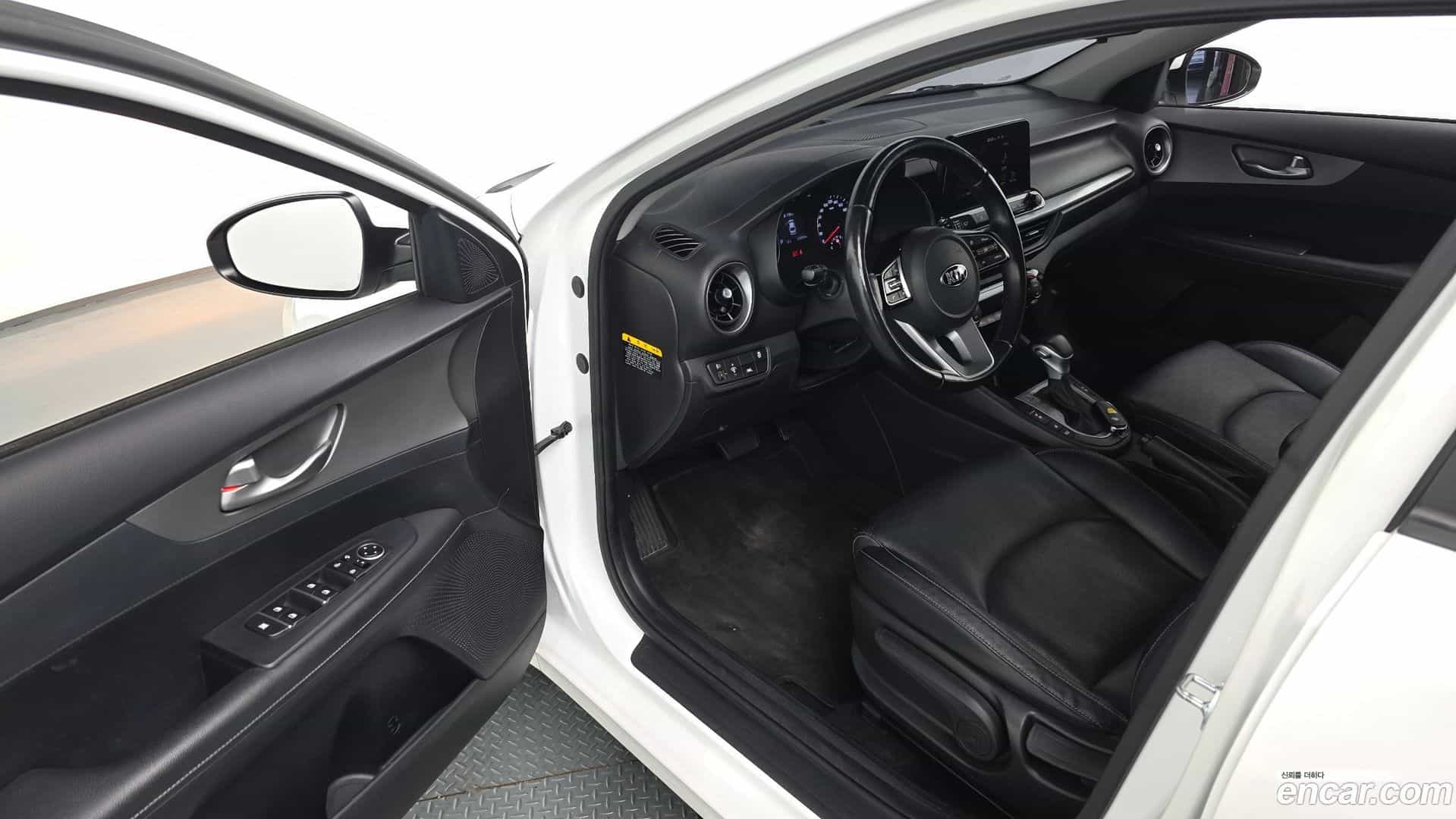 K3 Kia 2020.0-INNER-010