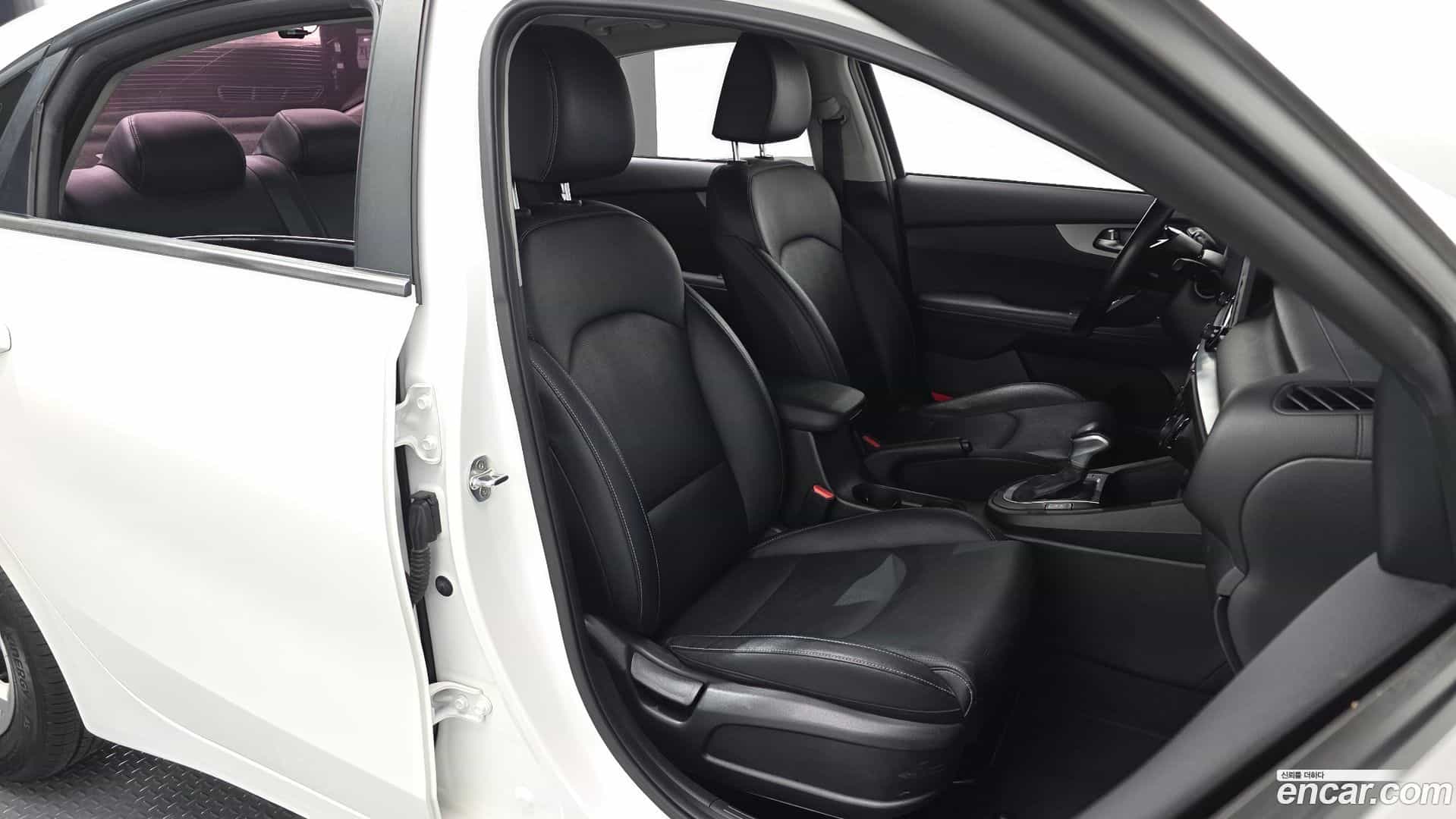 K3 Kia 2020.0-OPTION-016