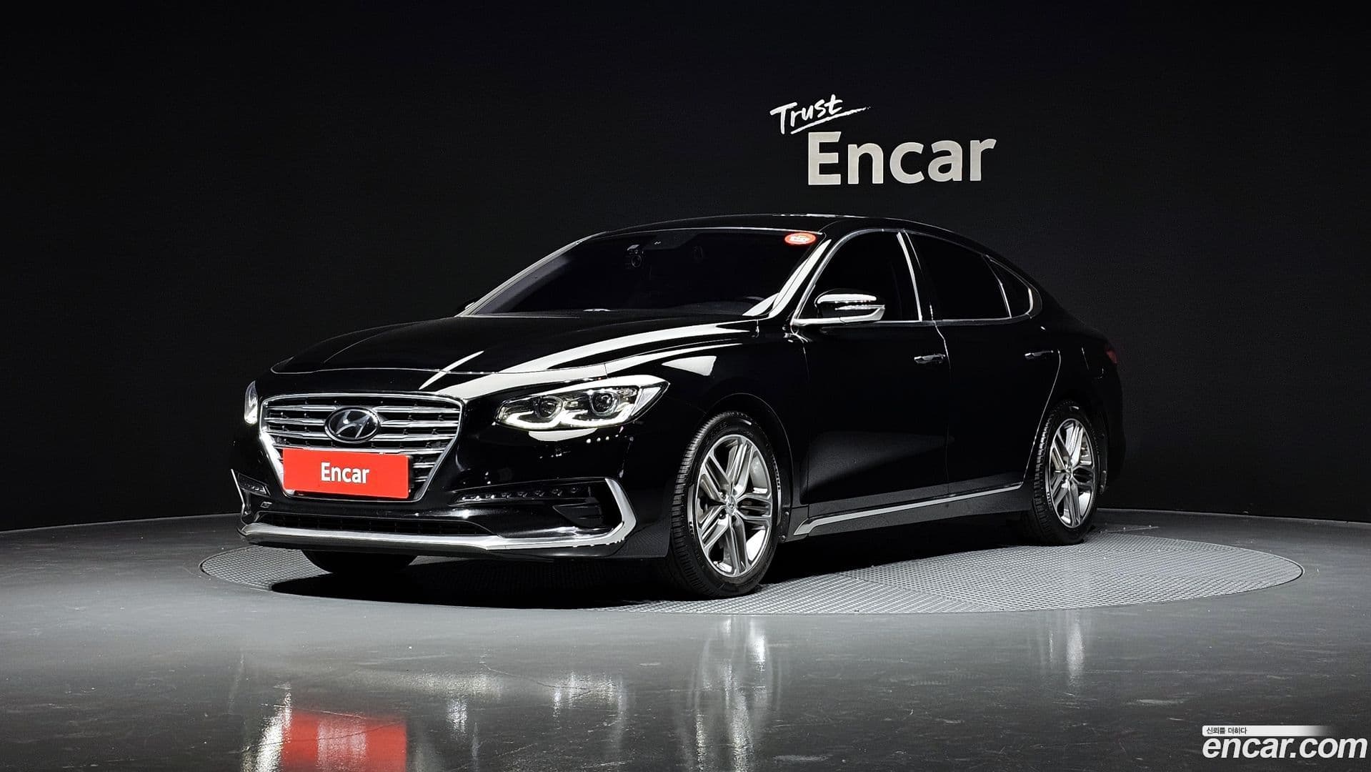 Main__Slider__Photo:Grandeur Hyundai 2017.10-0