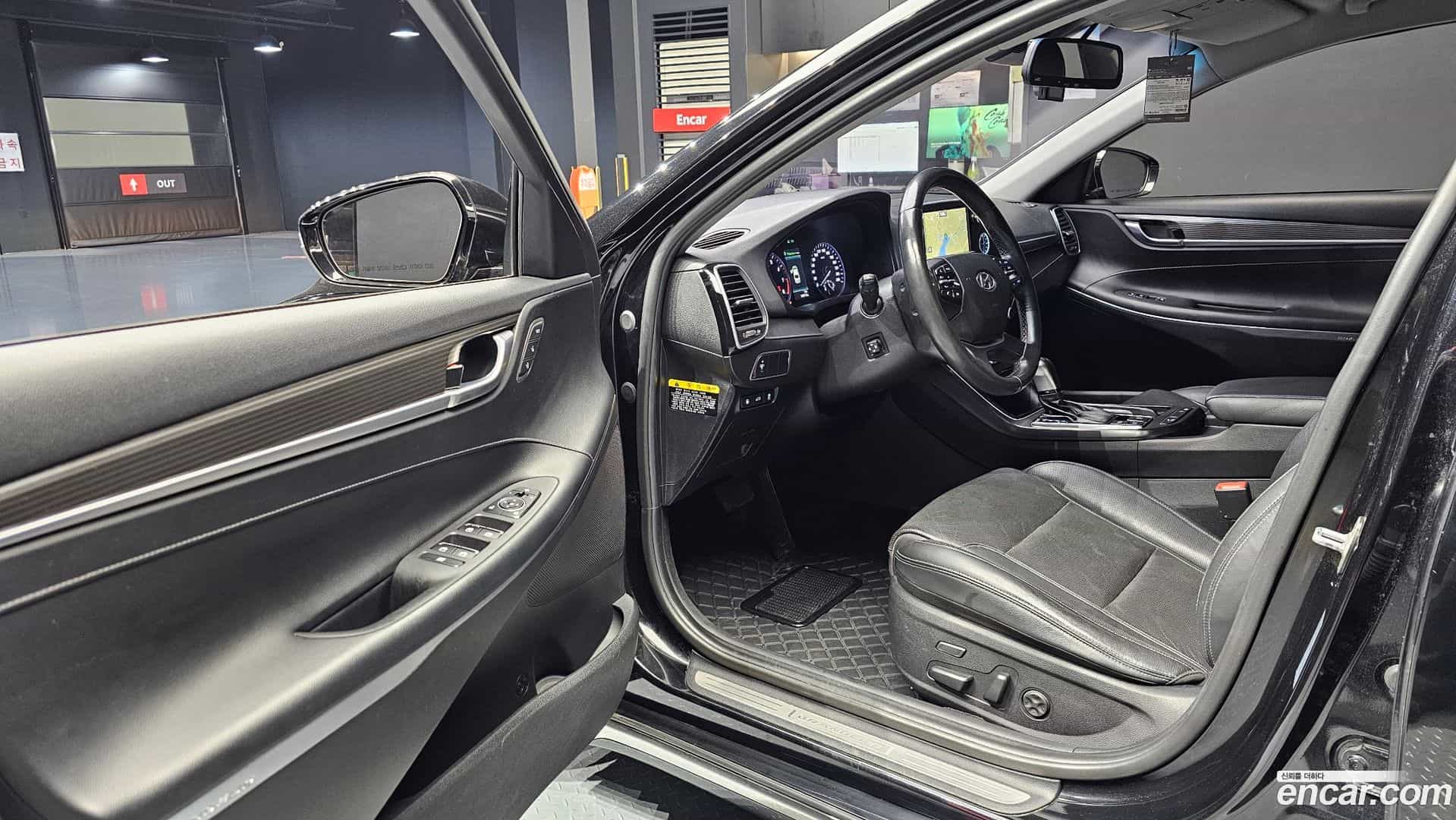 Grandeur Hyundai 2017.10-OPTION-015