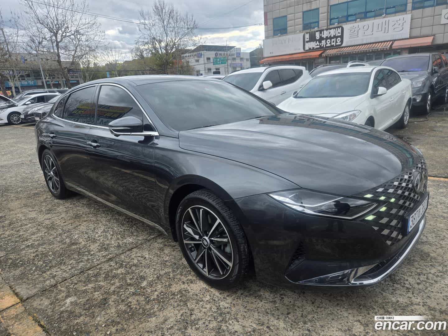 Grandeur Hyundai 2022.5-OUTER-002