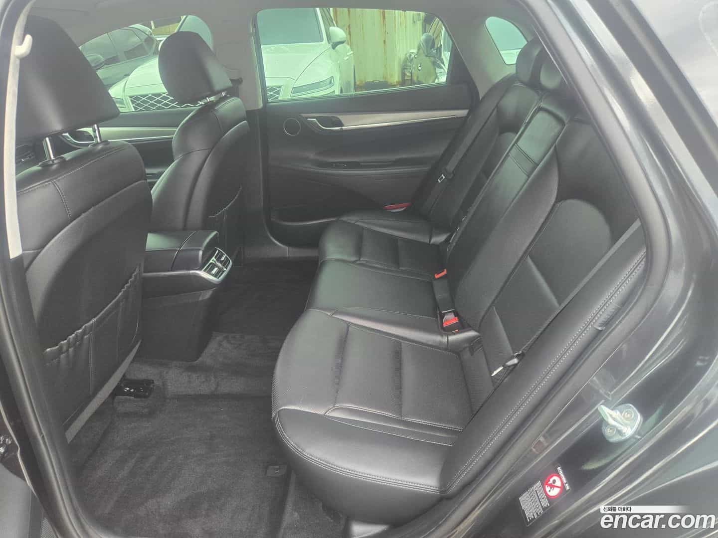 Grandeur Hyundai 2022.5-OPTION-015