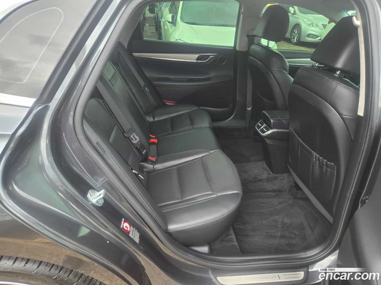 Grandeur Hyundai 2022.5-OPTION-017