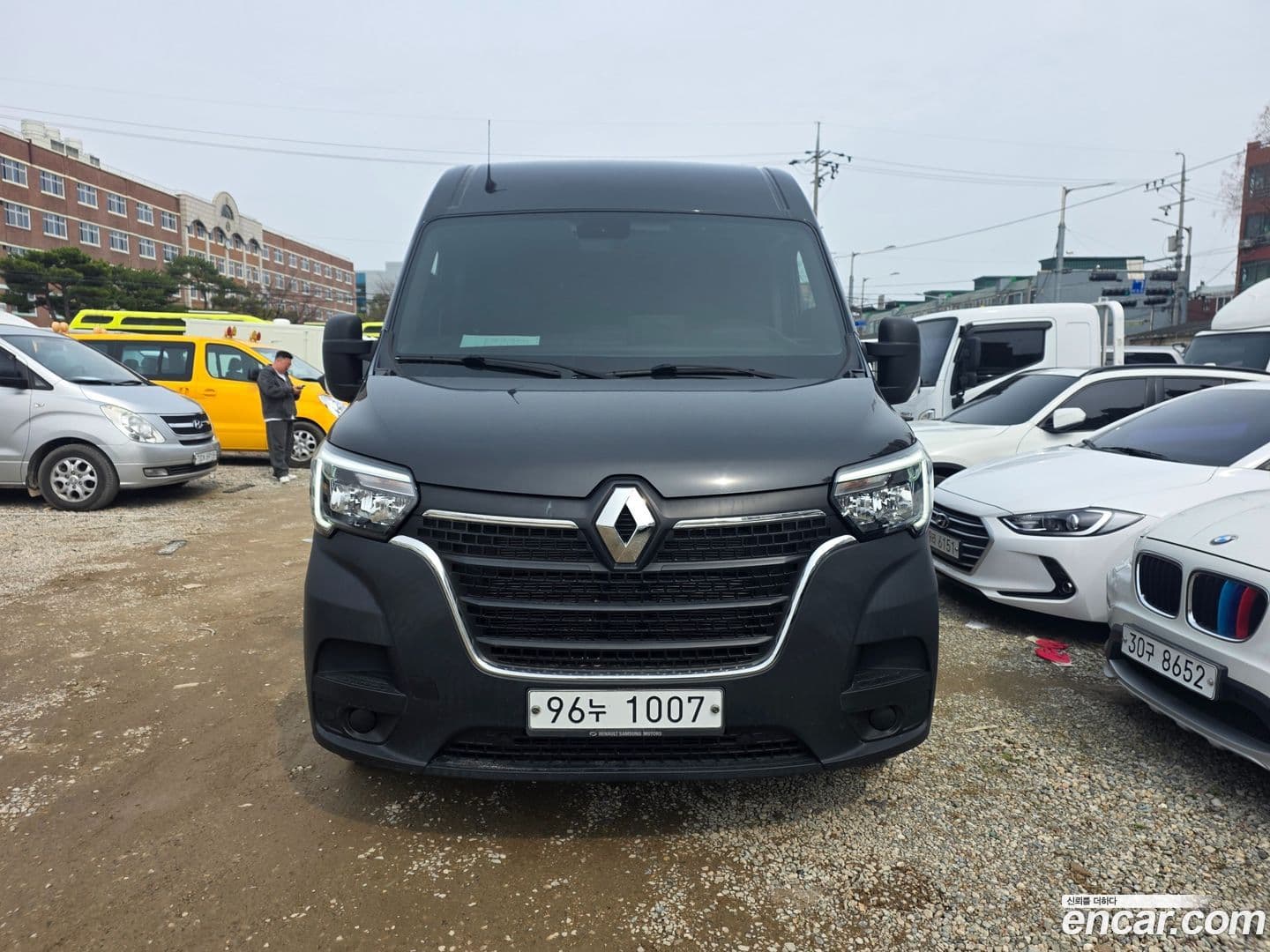 Main__Slider__Photo:Master Renault Korea 2020.2-0