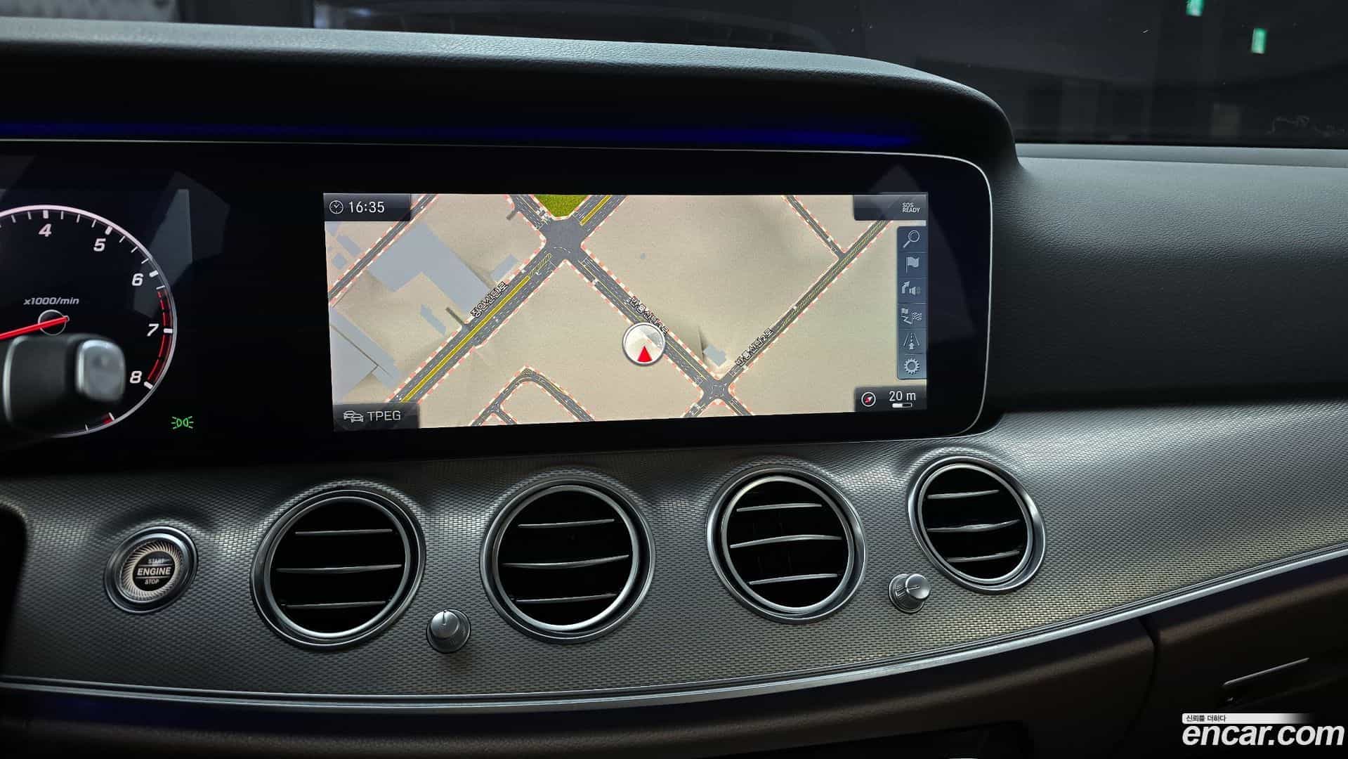 E-Class Mercedes-Benz 2018.11-OPTION-019