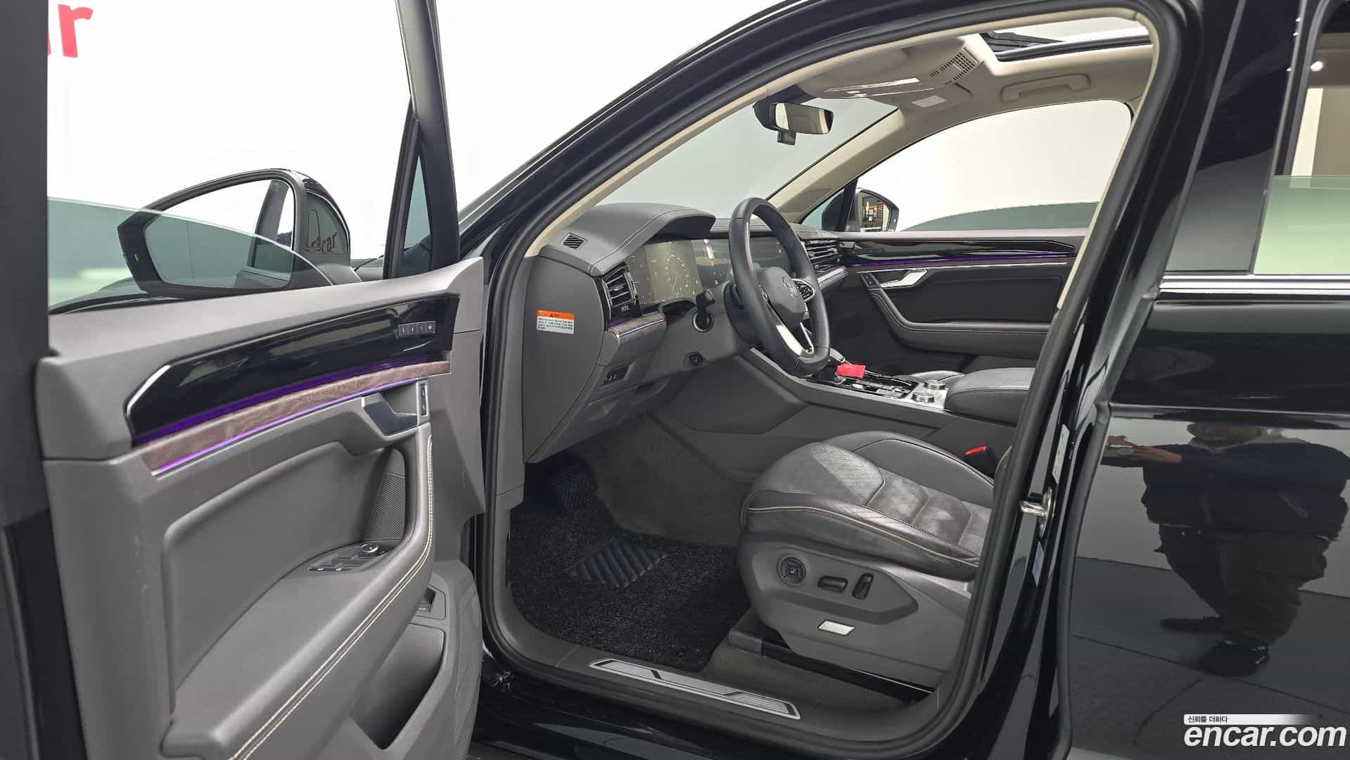 Touareg Volkswagen 2023.4-INNER-010