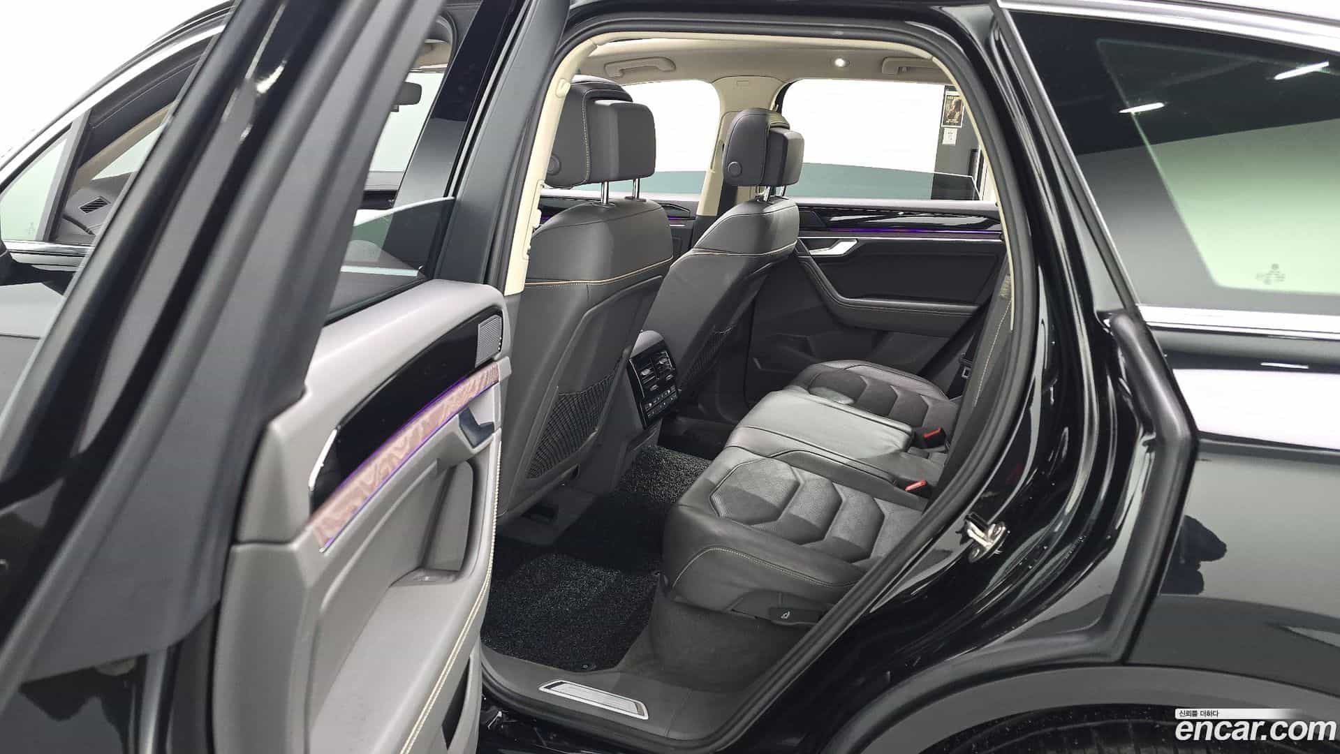 Touareg Volkswagen 2023.4-OPTION-043