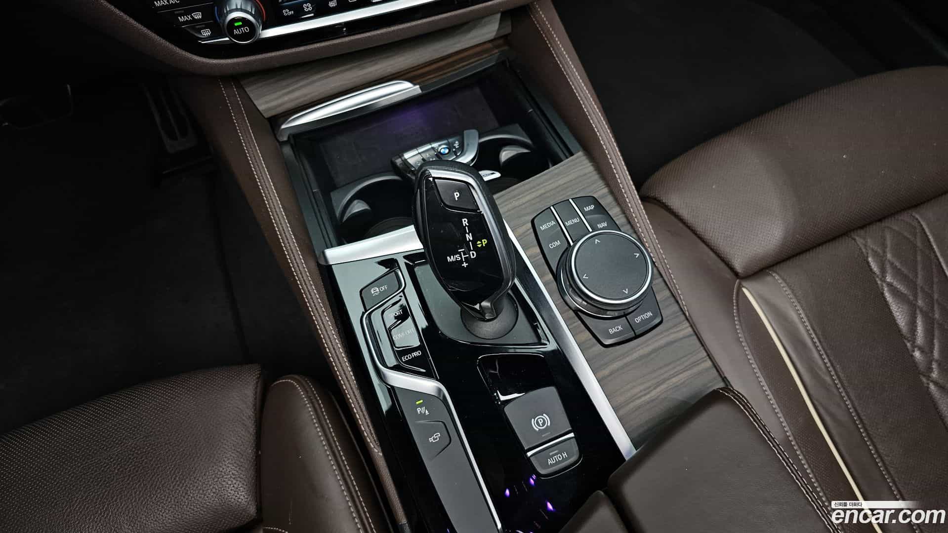 5-Series BMW 2018.2-INNER-009