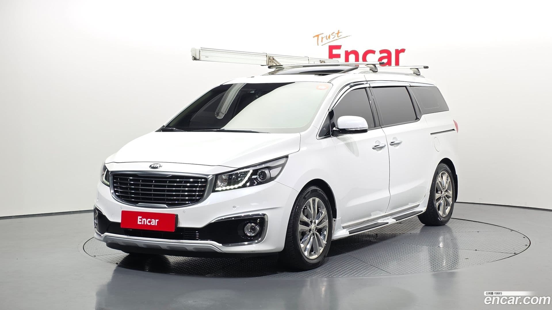 Main__Slider__Photo:Canival Kia 2017.9-0