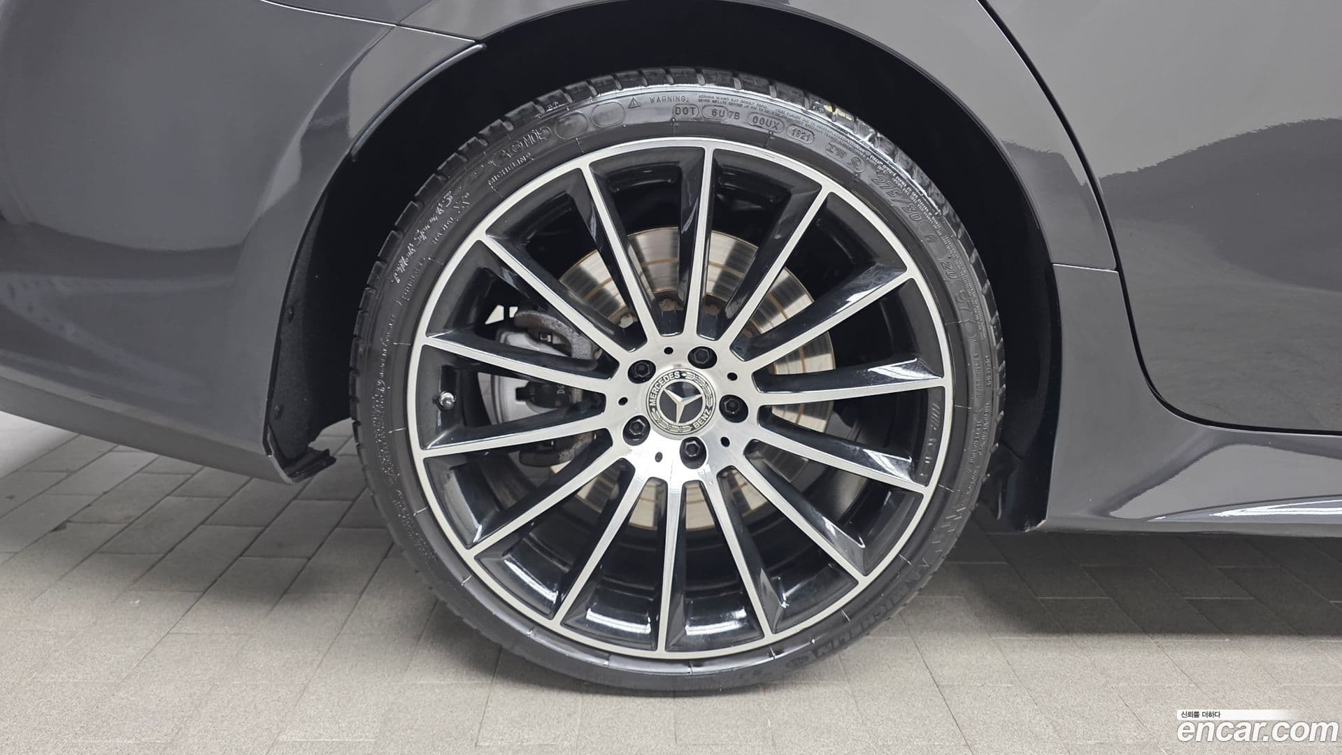 Main__Slider__Photo:CLS-Class Mercedes-Benz 2021.2-4
