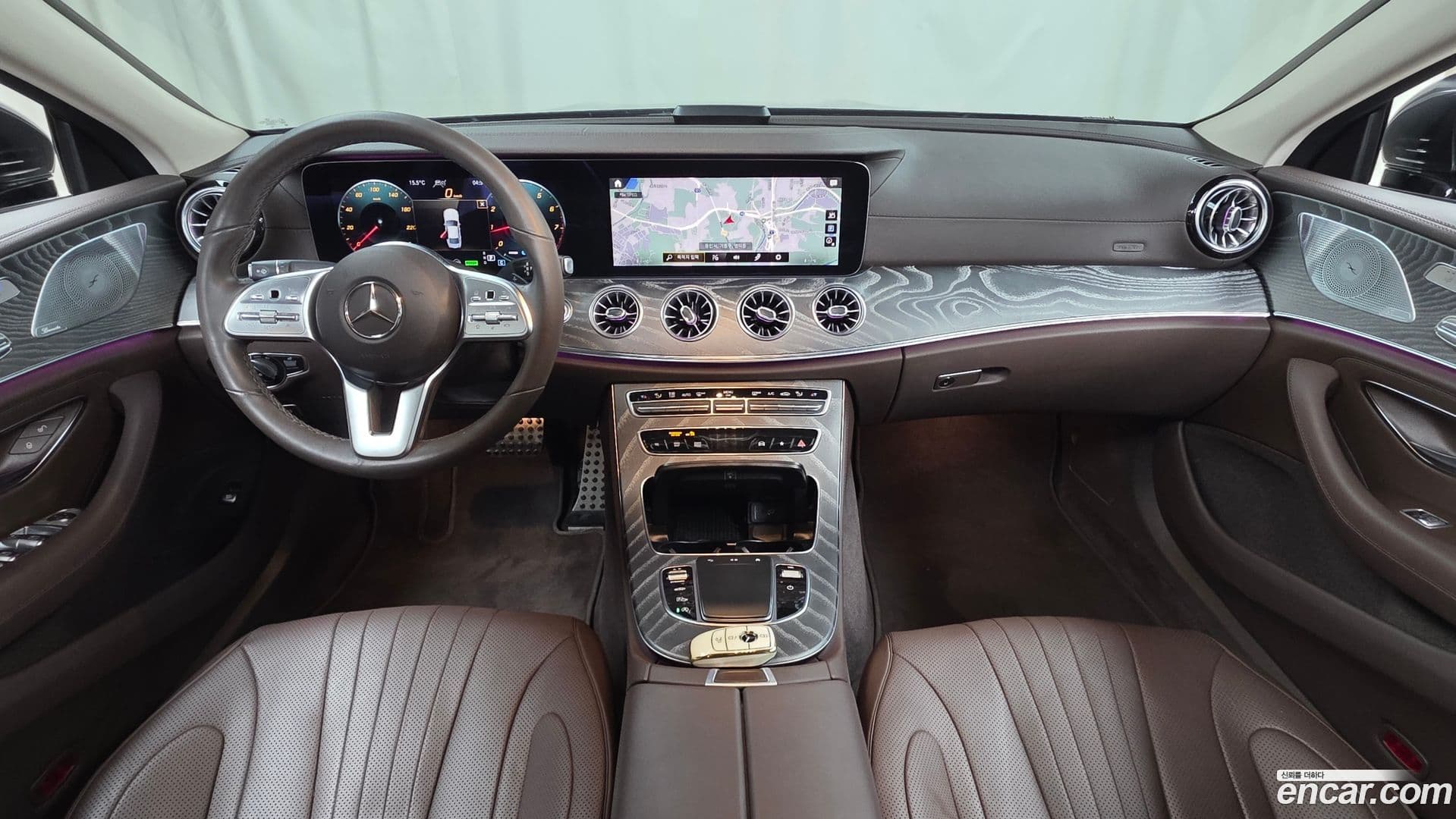 Main__Slider__Photo:CLS-Class Mercedes-Benz 2021.2-6