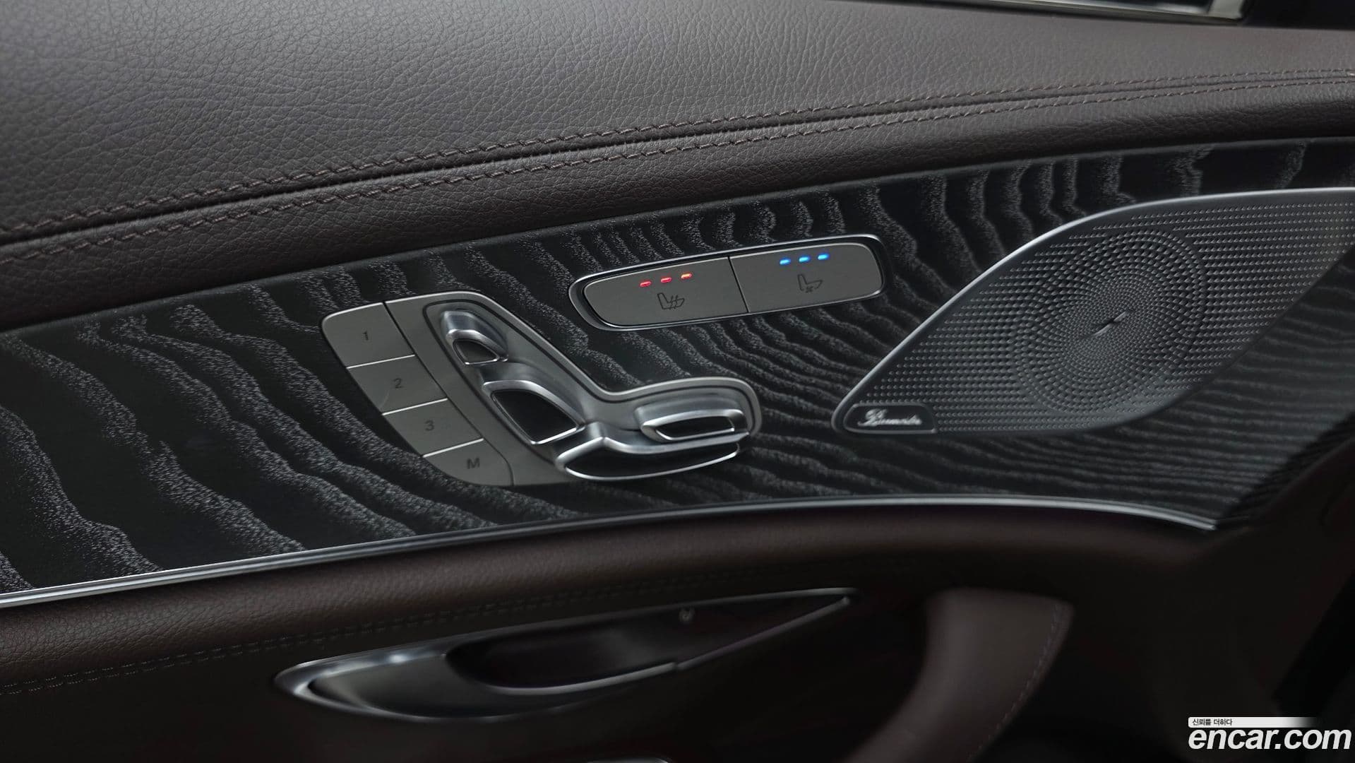 Main__Slider__Photo:CLS-Class Mercedes-Benz 2021.2-16
