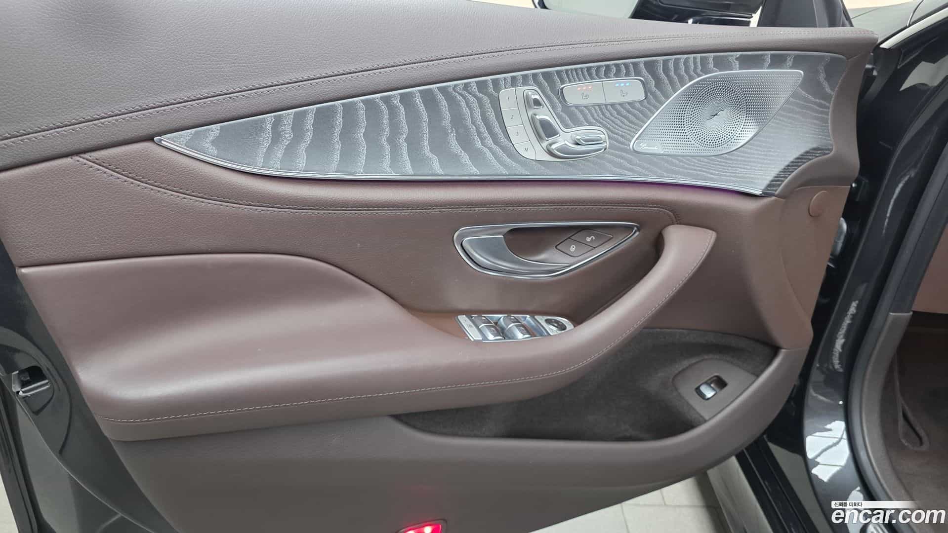CLS-Class Mercedes-Benz 2021.2-INNER-034