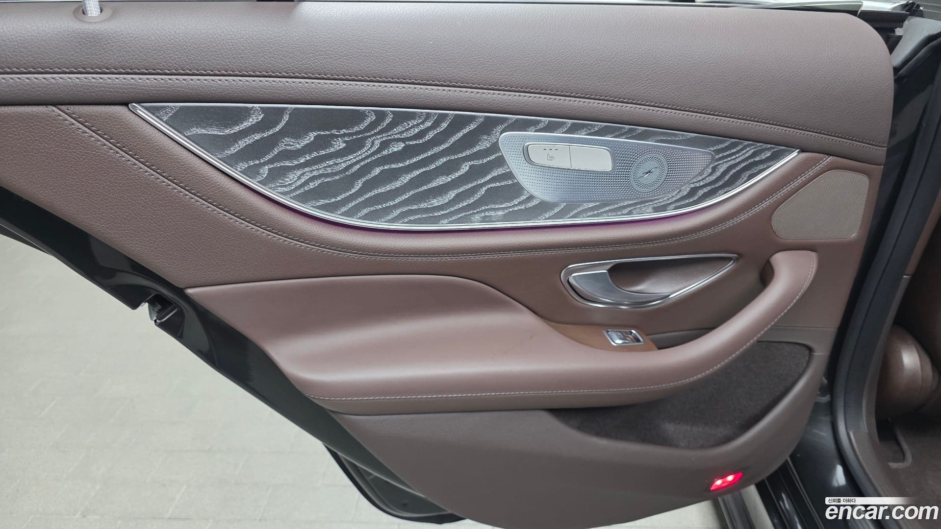 Main__Slider__Photo:CLS-Class Mercedes-Benz 2021.2-24